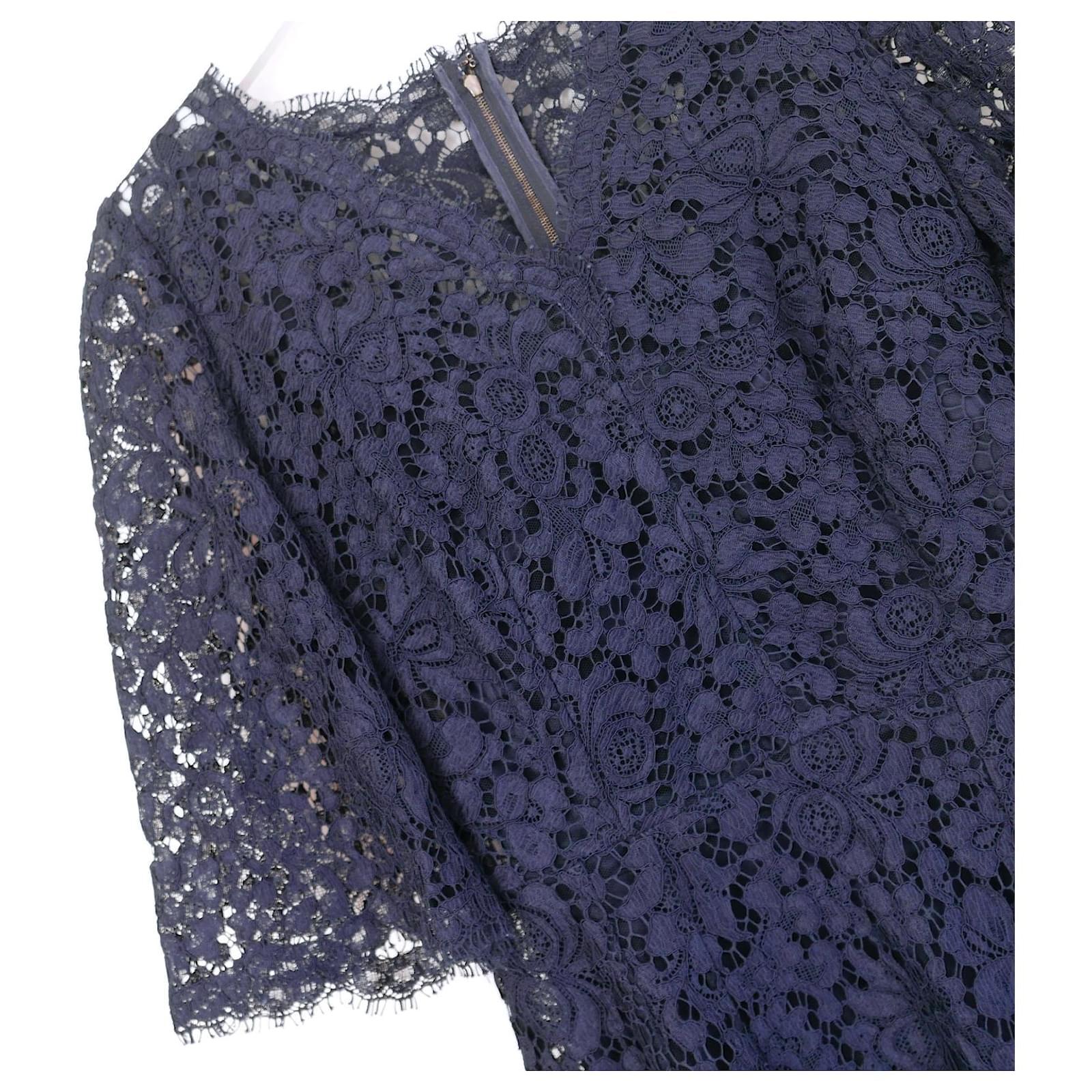 Dolce & Gabbana Navy Lace Dress In Excellent Condition For Sale In London, GB