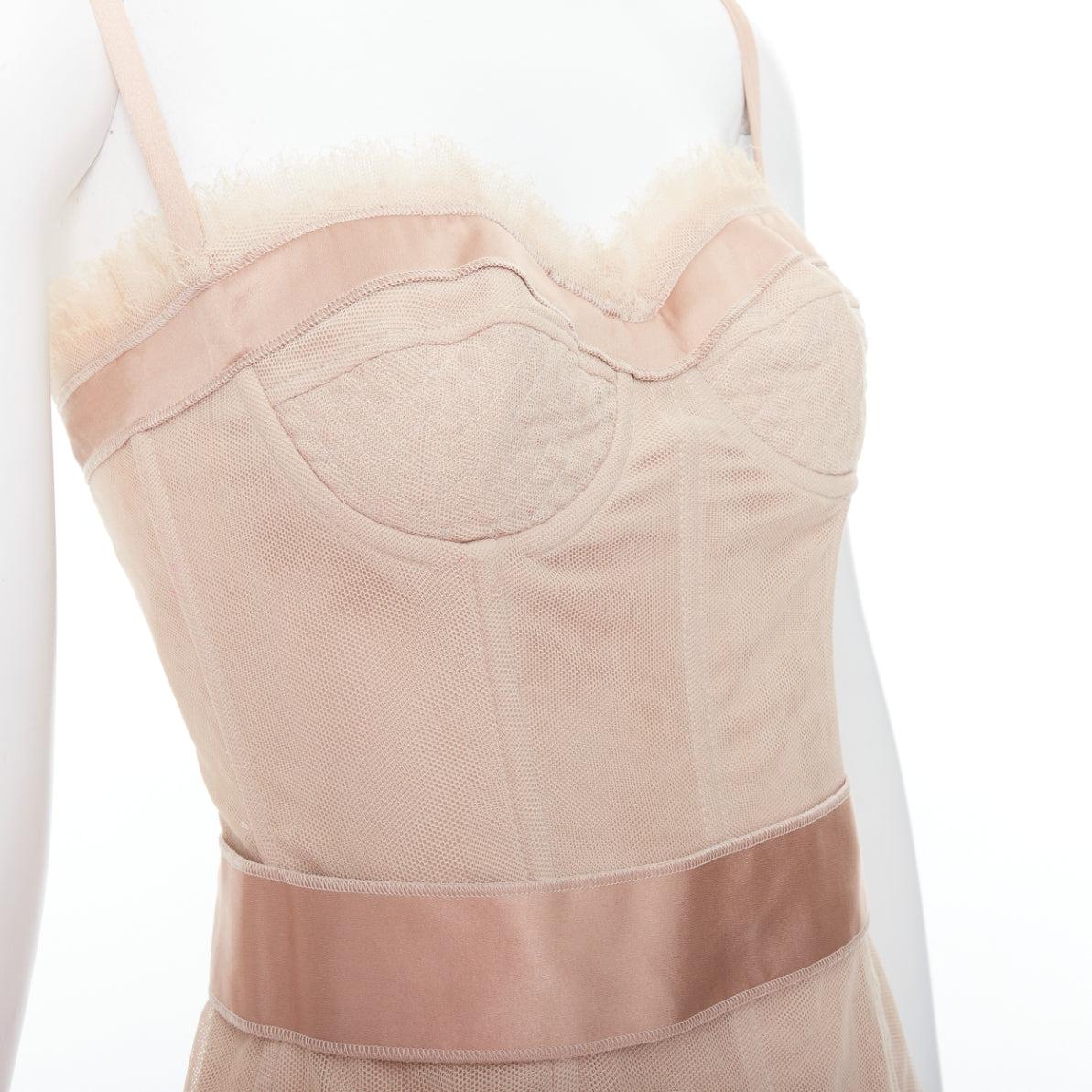 DOLCE GABBANA nude cotton tulle bust satin belt corset bustier IT40 S
Reference: TGAS/E00168
Brand: Dolce Gabbana
Designer: Domenico Dolce and Stefano Gabbana
Material: Cotton, Blend, Satin
Color: Nude
Pattern: Solid
Closure: Zip
Lining: Nude
