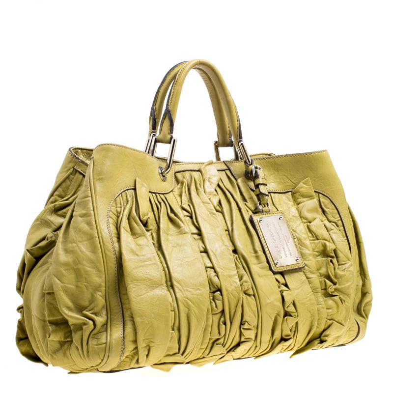 Dolce & Gabbana Olive Green Leather Miss Brooke Tote In Fair Condition For Sale In Dubai, Al Qouz 2