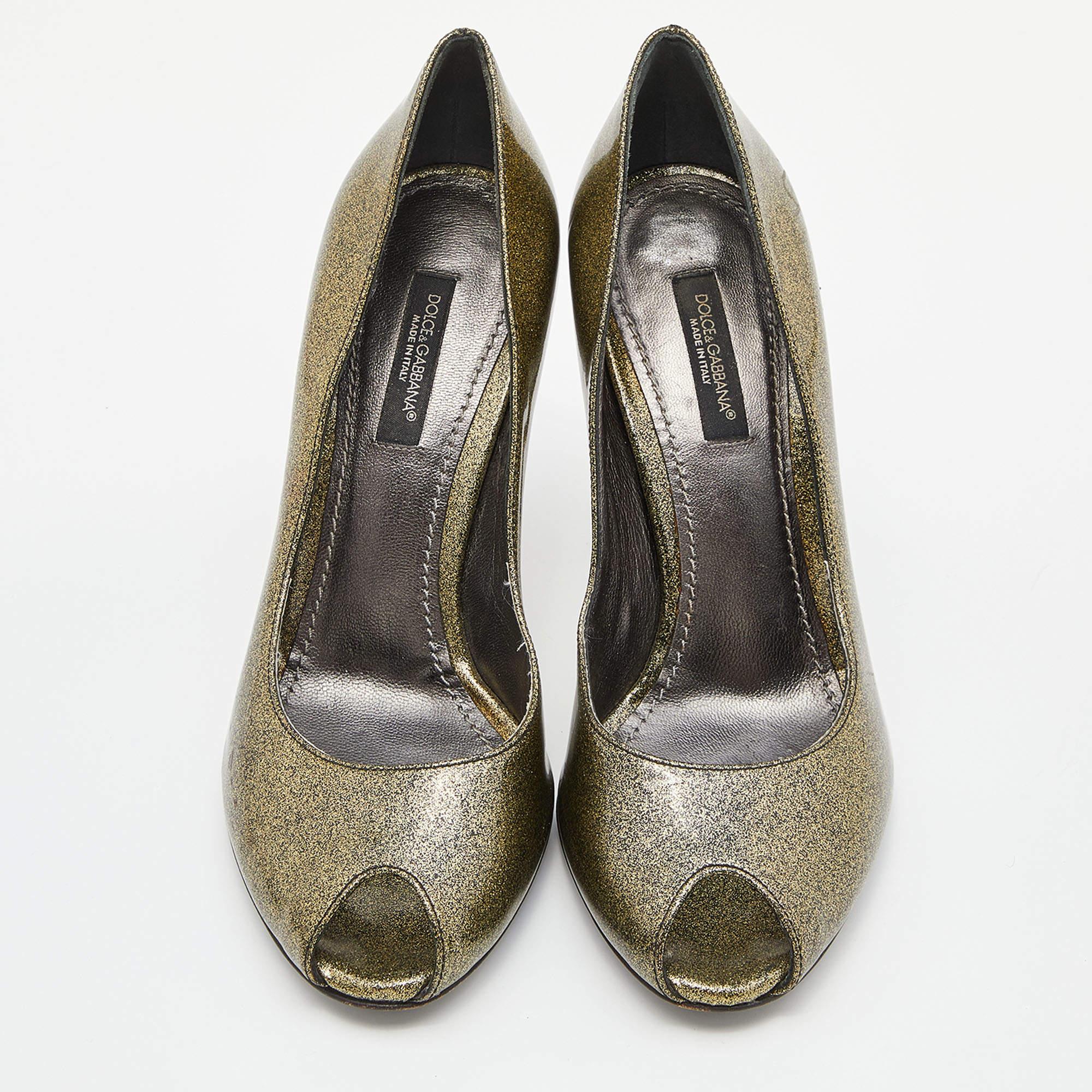 Brown Dolce & Gabbana Olive Green Patent Leather Peep Toe Pumps Size 36 For Sale