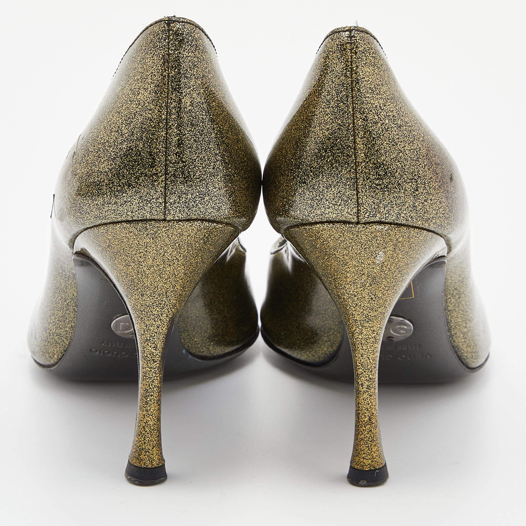 Women's Dolce & Gabbana Olive Green Patent Leather Peep Toe Pumps Size 36 For Sale