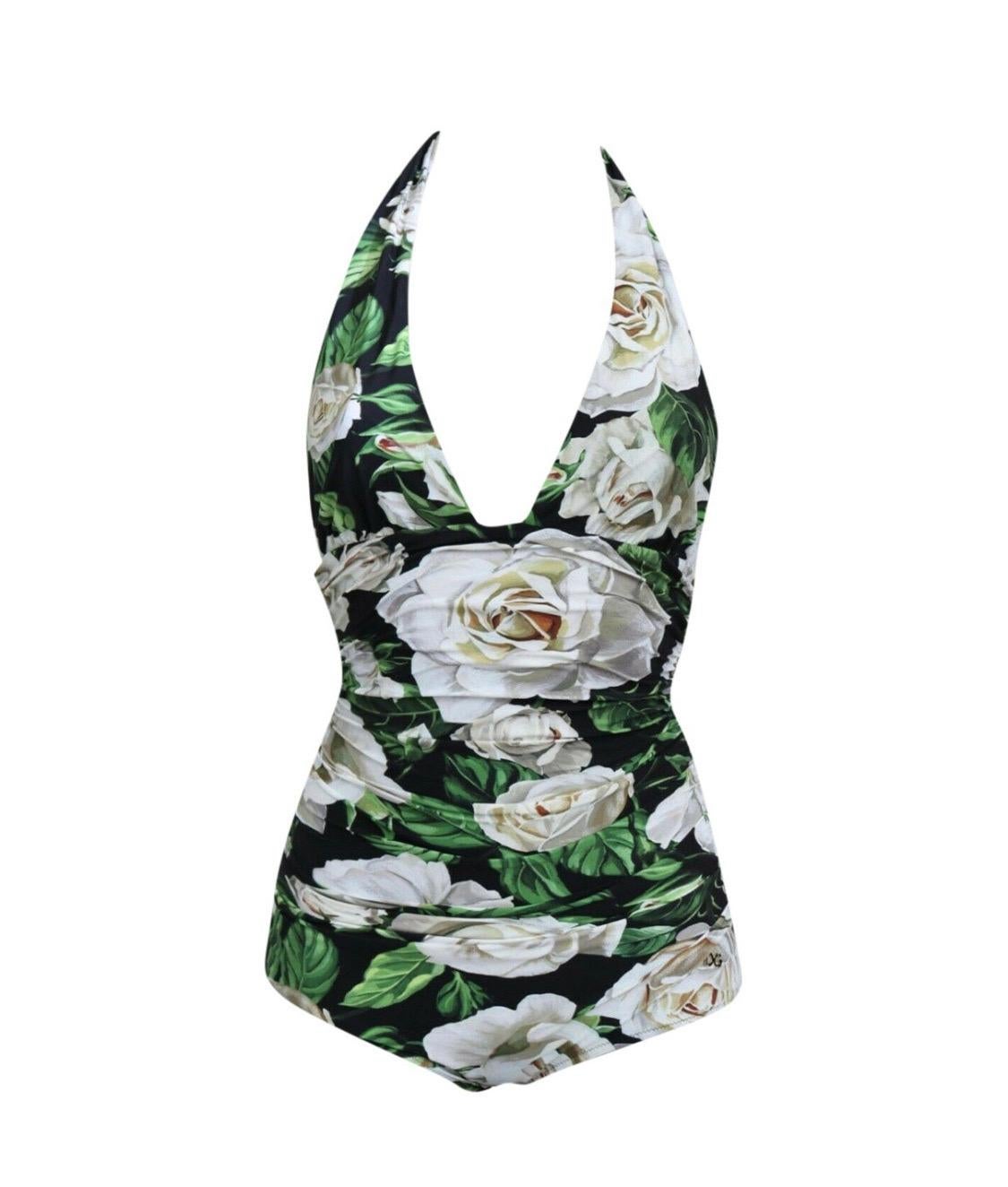Precioso nuevo con etiquetas,
100% Auténtico Dolce & Gabbana uno
traje de baño bikini.

Color: Negro blanco Estampado de rosas

Model No: Bikini traje de baño una pieza

Material: 25% de elastano, 75% de
Poliamida

Detalles del logotipo

Fabricado