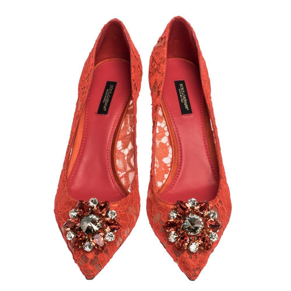 Dazzle everyone with these Dolce & Gabbana pumps by owning them today. Crafted from lace, these pumps carry a pointed toe design, sleek silhouette, and crystal embellishments. Completed with slender heels and a feminine hue, this pair truly embodies