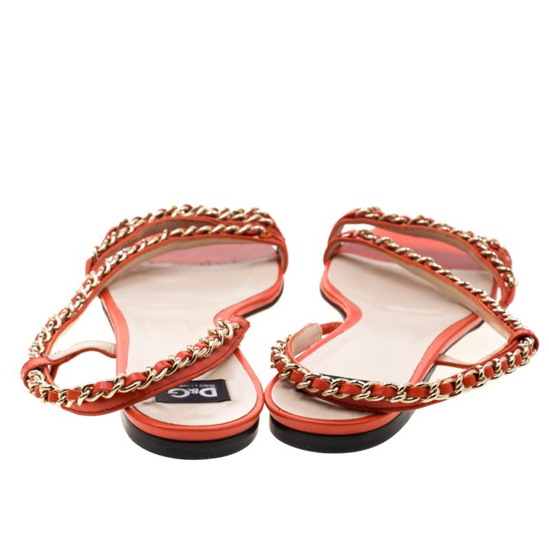 Dolce & Gabbana Orange Leather Chain Slingback Flat Sandals Size 38 In New Condition In Dubai, Al Qouz 2