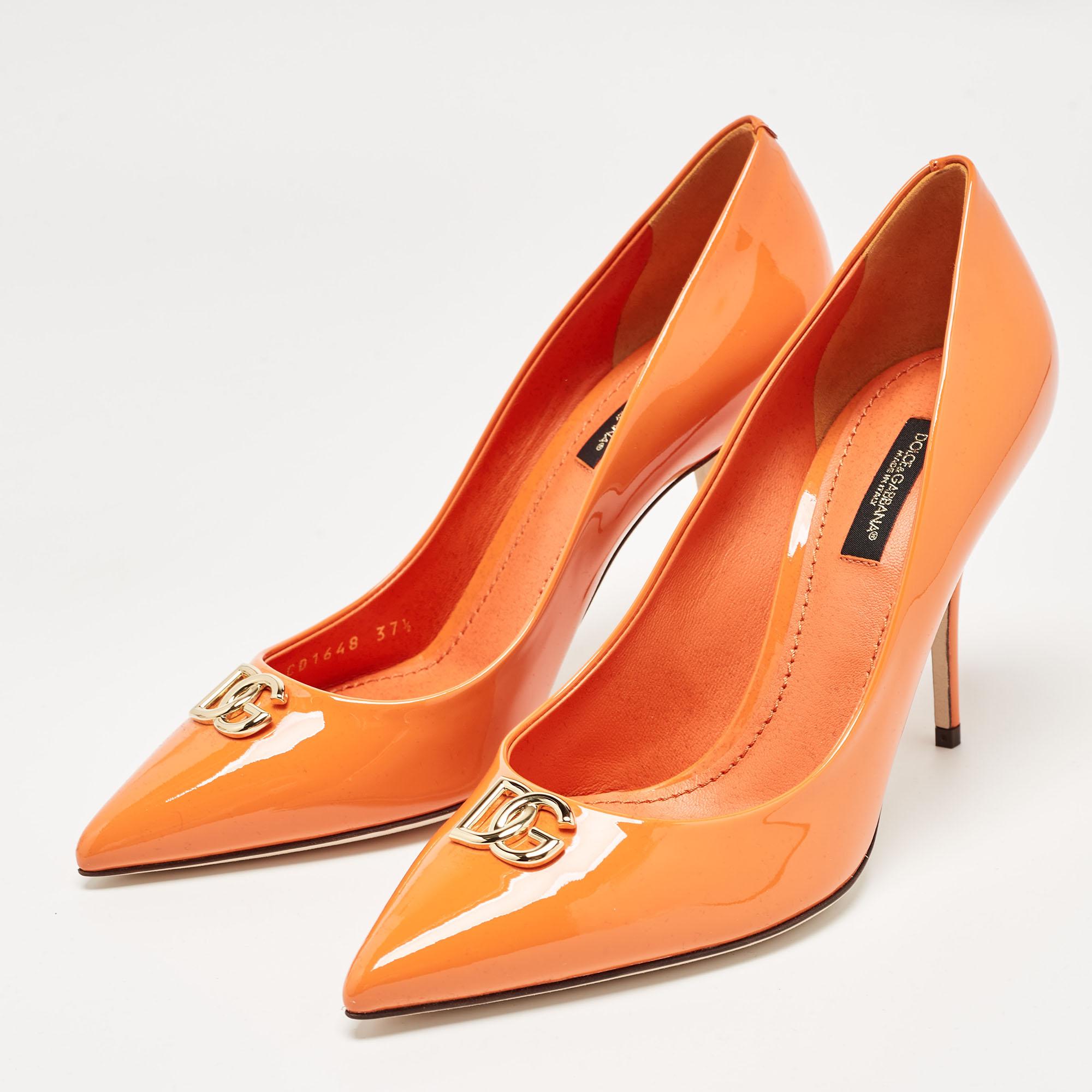 Dolce & Gabbana Orange Patent Leather DG Buckle Pumps Size 37.5 For Sale 5