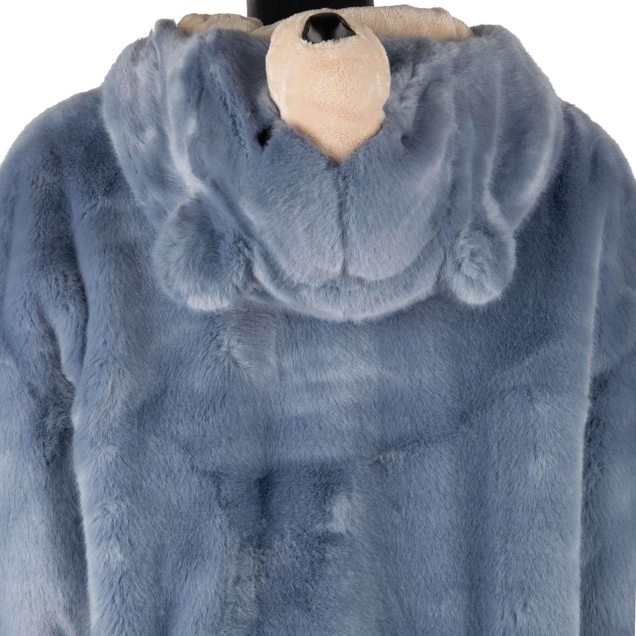 Dolce & Gabbana Oversize Fake Fur Jacket with Bear Hoody and DG Logo Blue 52 For Sale 4