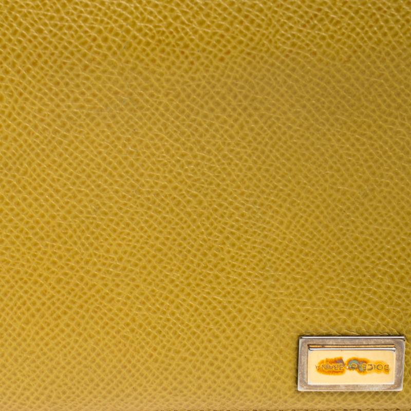 Dolce & Gabbana Paglia Yellow Leather Strappy Zip Around Wallet For Sale 3