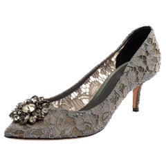 Dolce & Gabbana Pale Purple Lace Bellucci Crystal Pointed Toe Pumps Size 41