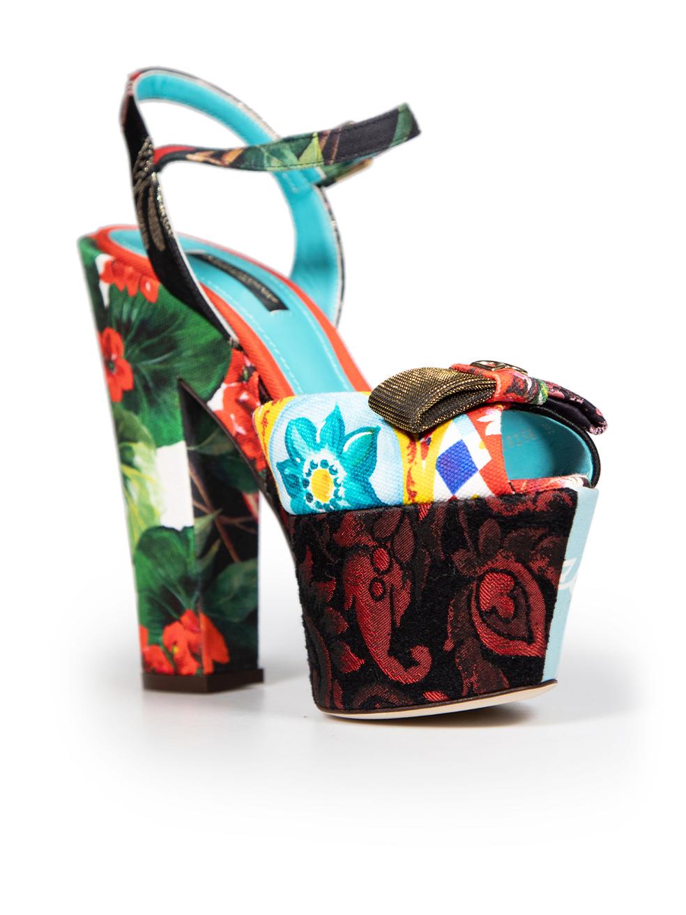 CONDITION is Very good. Hardly any visible wear to the sandals is evident on this used Dolce & Gabbana designer resale item. These shoes come with original box and dust bag.
 
 
 
 Details
 
 
 Multicolour
 
 Cloth textile
 
 Sandals
 
 Floral