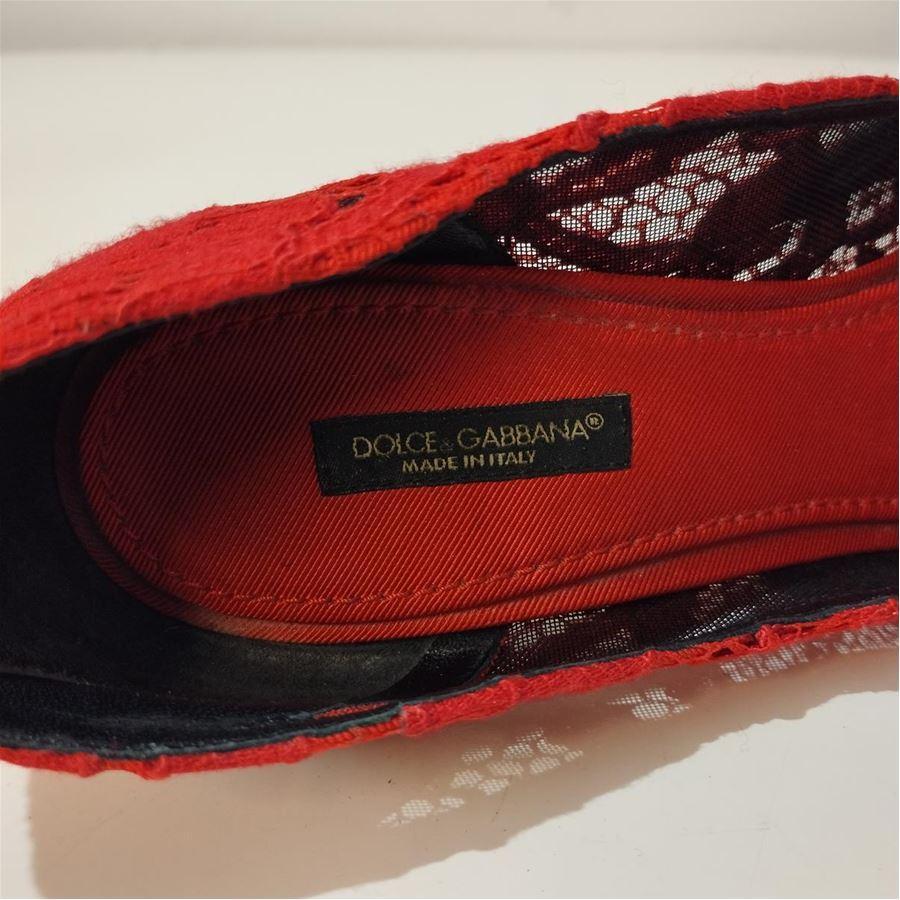 Dolce & Gabbana Patent décolleté size 37 1/2 In Excellent Condition For Sale In Gazzaniga (BG), IT