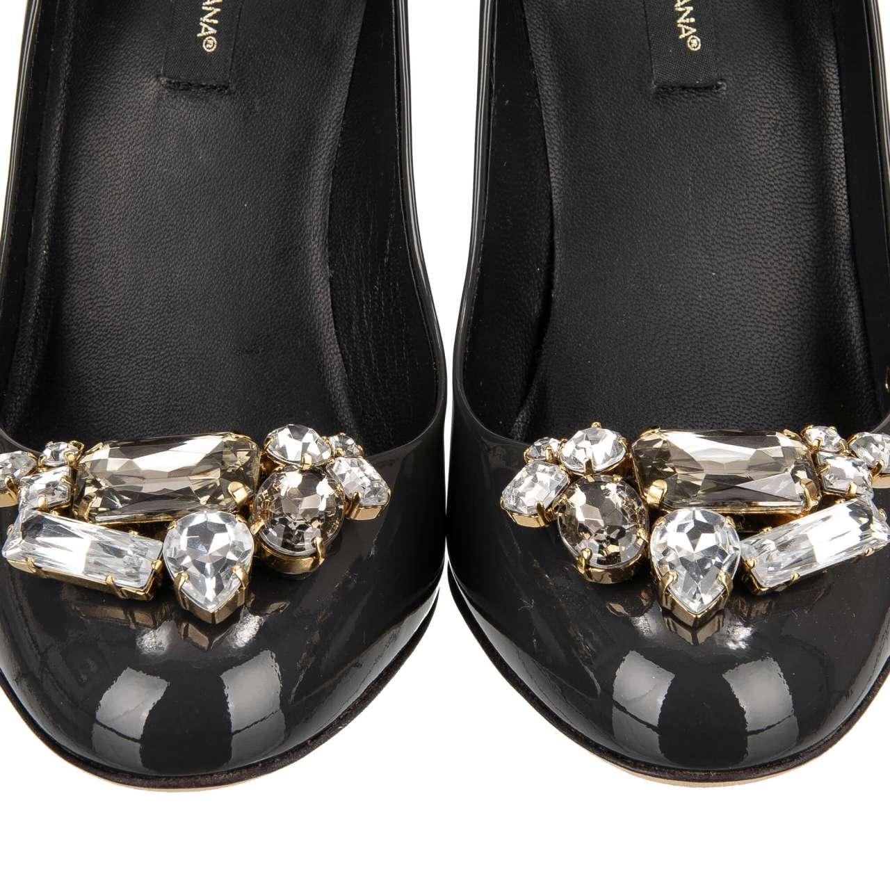 Women's Dolce & Gabbana - Patent Leather Heels Pumps VALLY Crystal Brooch Grey 35 5 For Sale