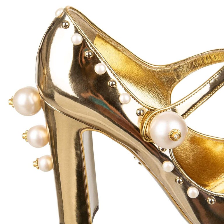 Dolce and Gabbana Patent Leather Pearl Crystal Rose Mary Jane Pumps