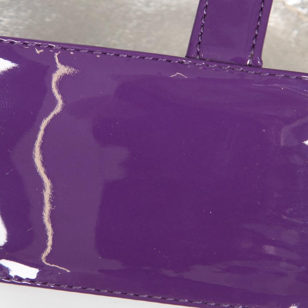 Dolce & Gabbana Patent T-Bar Sandals Size IT 38.5 en vente 1