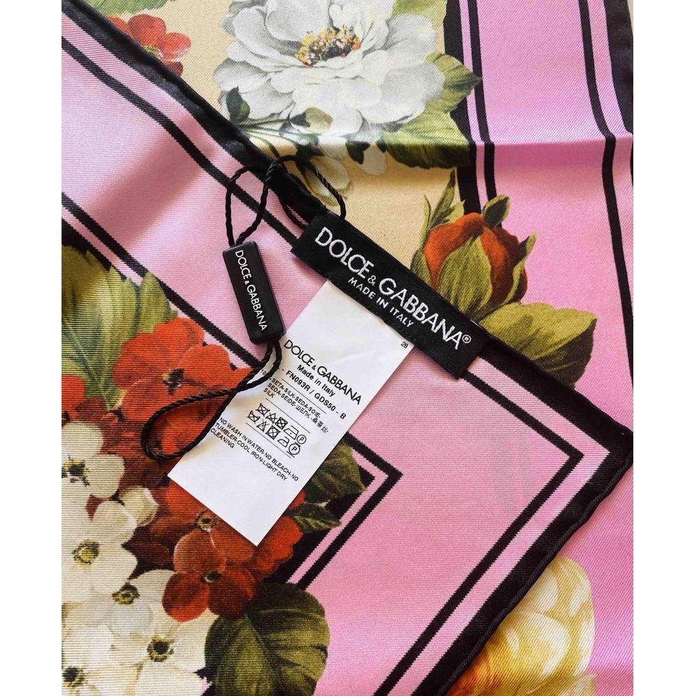 Dolce & Gabbana Peony Printed Silk Scarf in Multicolour In New Condition For Sale In WELWYN, GB