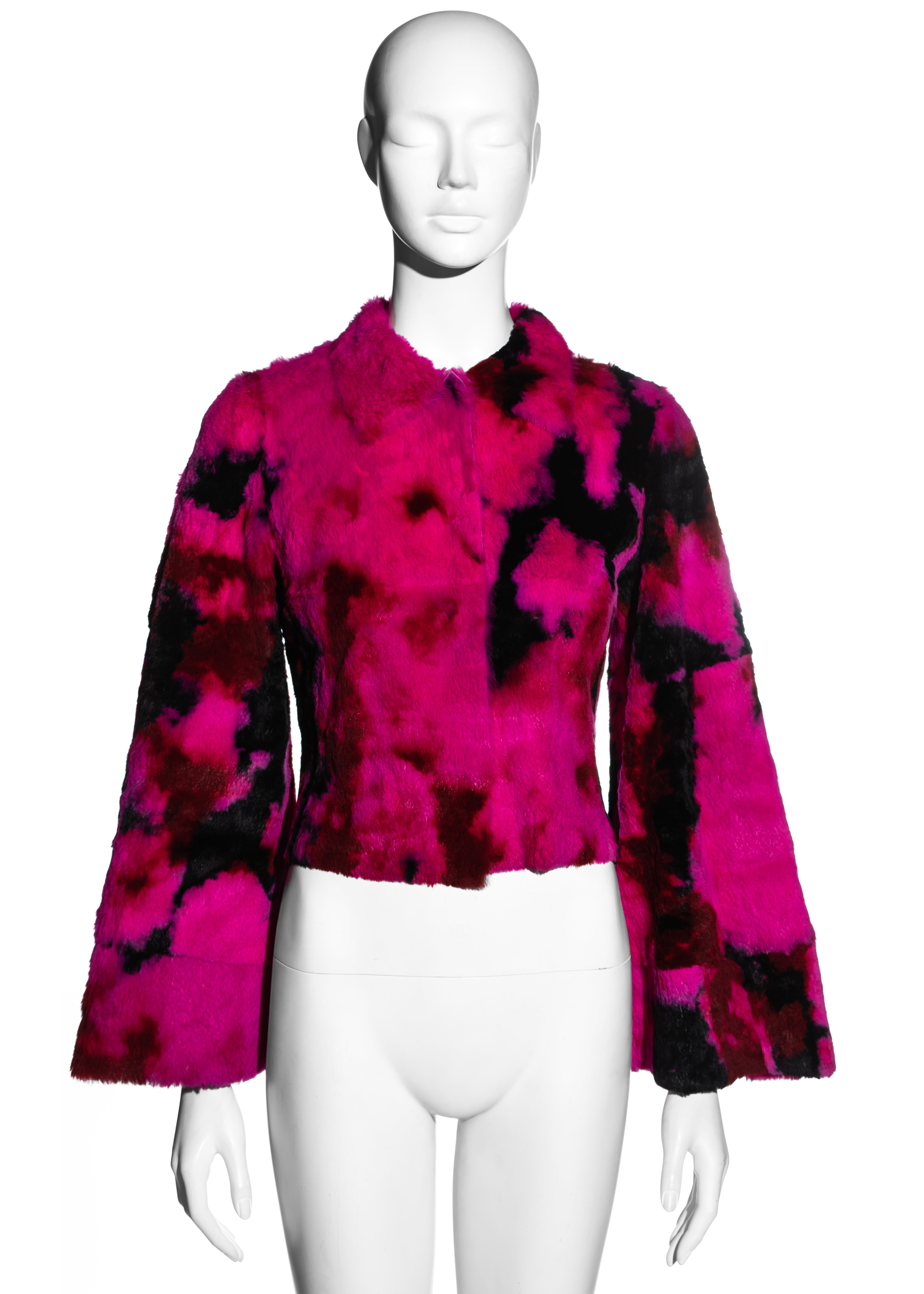 ▪ Dolce & Gabbana pink and black tie-dyed jacket  
▪ Sheared rabbit fur  
▪ Wide long sleeves  
▪ Snap button closures  
▪ Size Small 
▪ Fall-Winter 1999