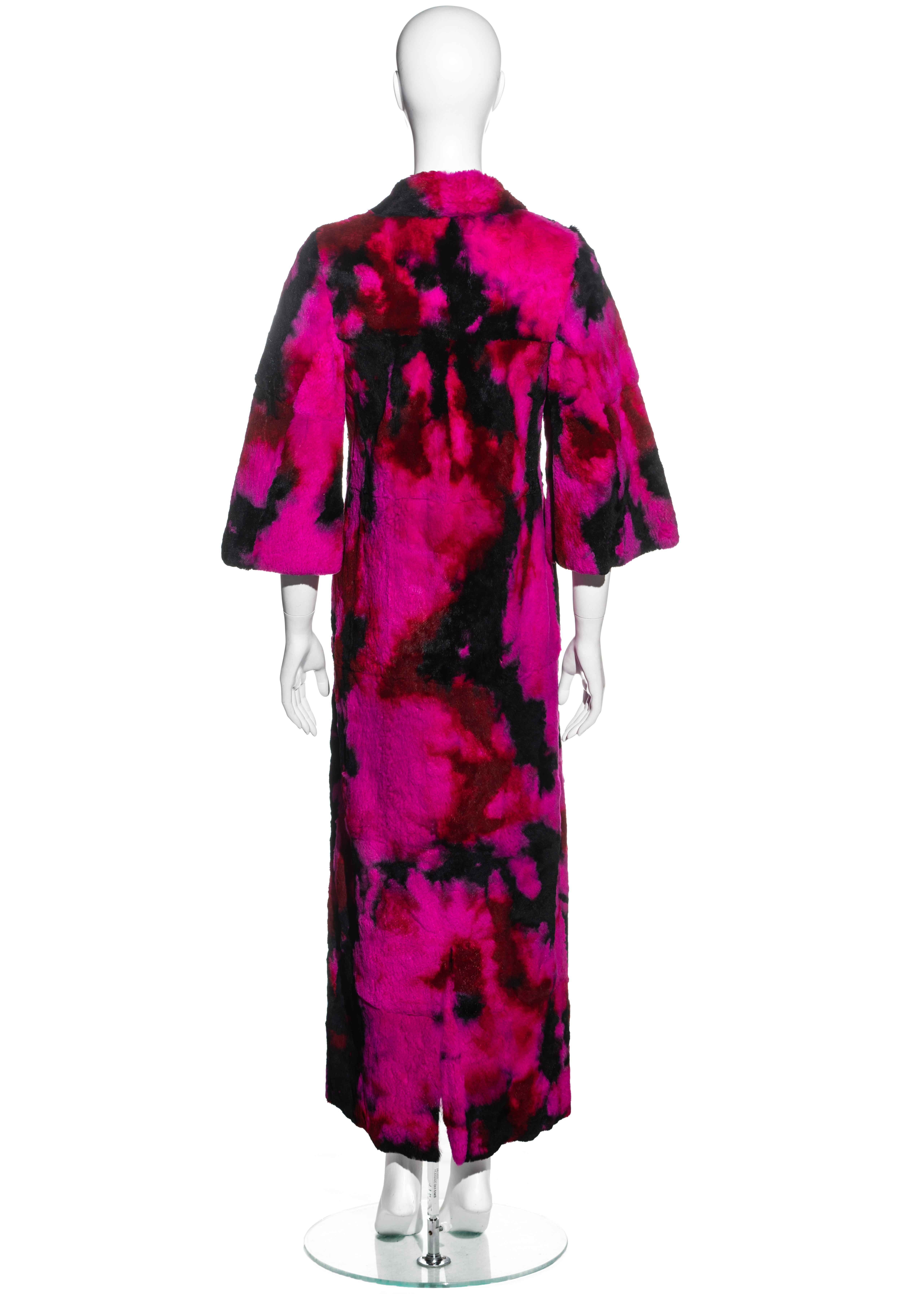 Dolce & Gabbana pink and black tie-dyed fur maxi coat, fw 1999 For Sale 2