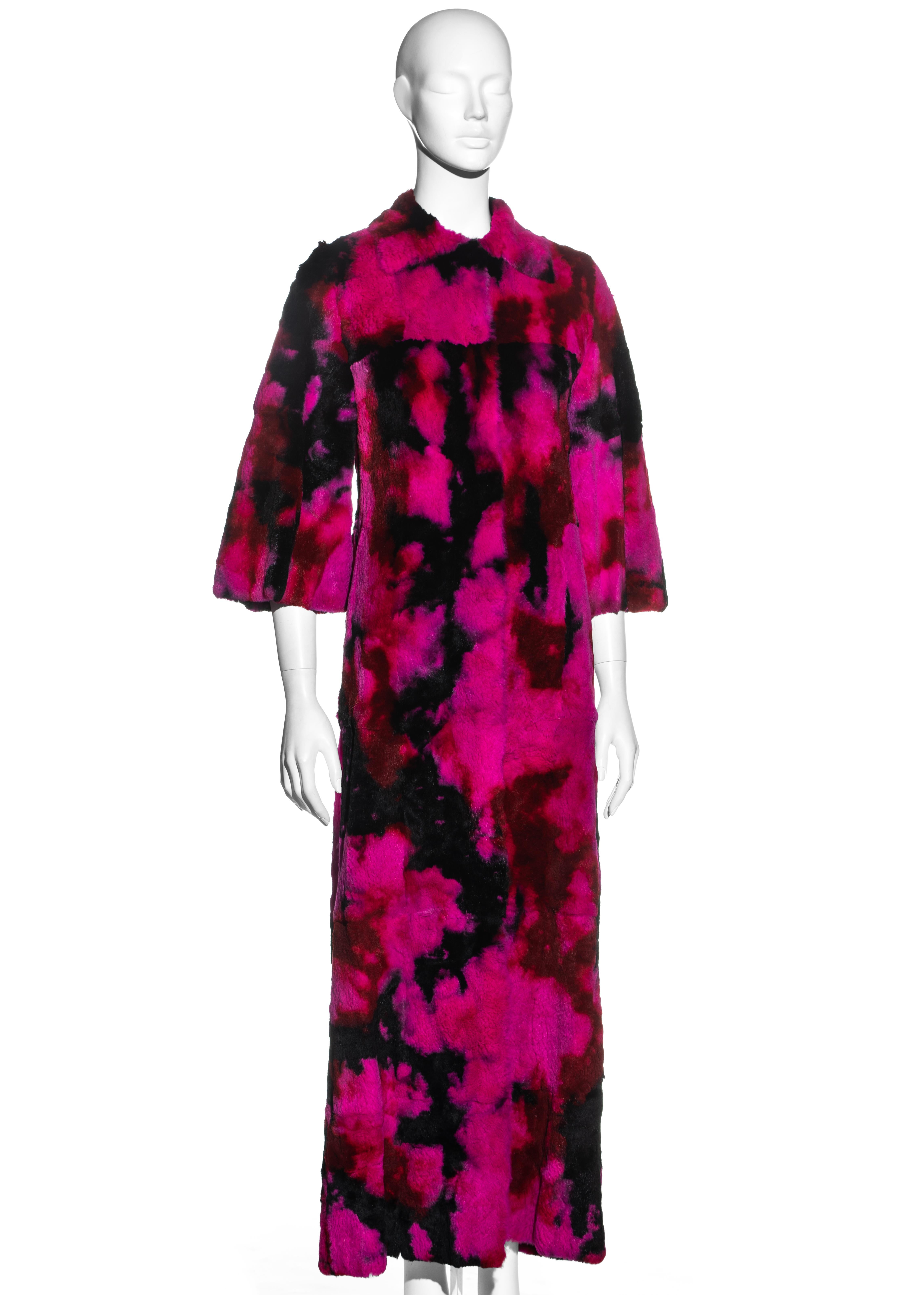 Dolce & Gabbana pink and black tie-dyed fur maxi coat, fw 1999 In Excellent Condition For Sale In London, GB
