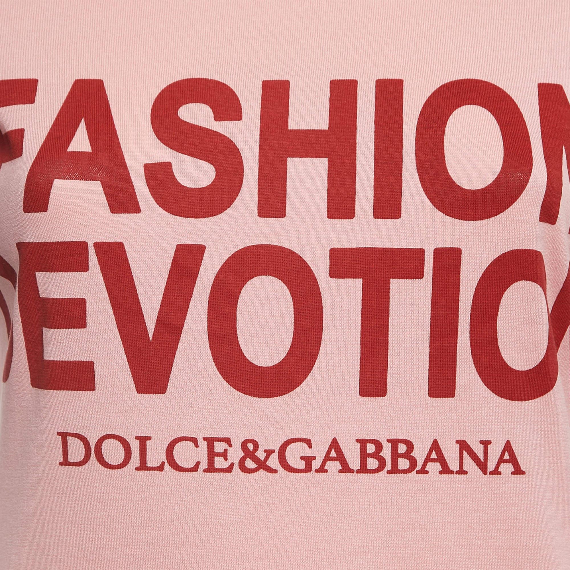 Dolce & Gabbana Pink Fashion Devotion Print Cotton T-Shirt XS In Good Condition For Sale In Dubai, Al Qouz 2