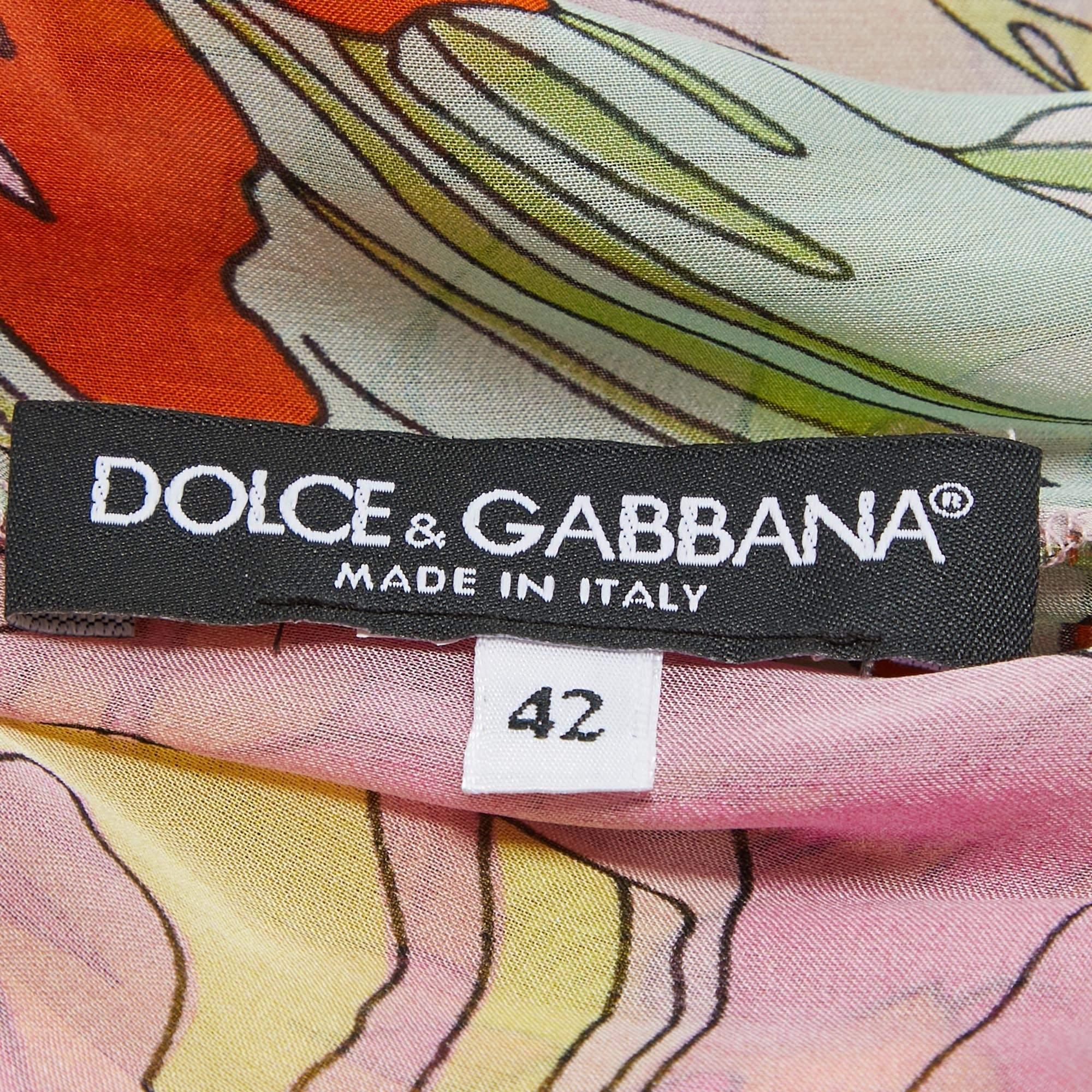 Robe longue à volants Dolce & Gabbana rose imprimé floral en soie col V profond M en vente 1