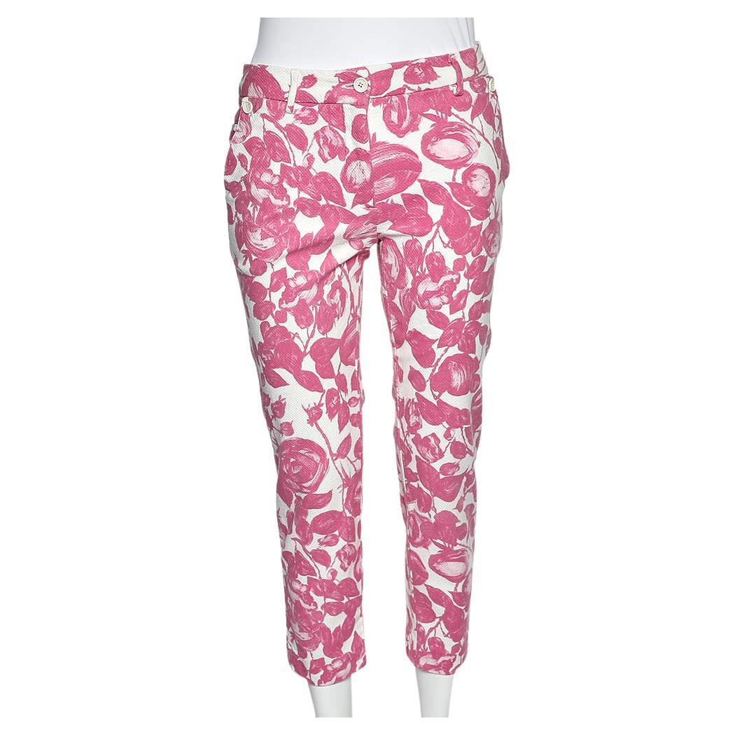 Dolce & Gabbana Pink Floral Printed Textured Cotton Tapered Leg Pants M For Sale