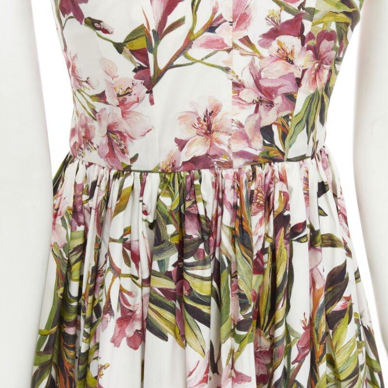 DOLCE GABBANA pink green floral button fit flared cotton midi dress IT36 XS
Reference: TGAS/B02036
Brand: Dolce Gabbana
Designer: Domenico Dolce and Stefano Gabbana
Material: Cotton
Color: Pink, Green
Pattern: Floral
Closure: Button
Extra Details: