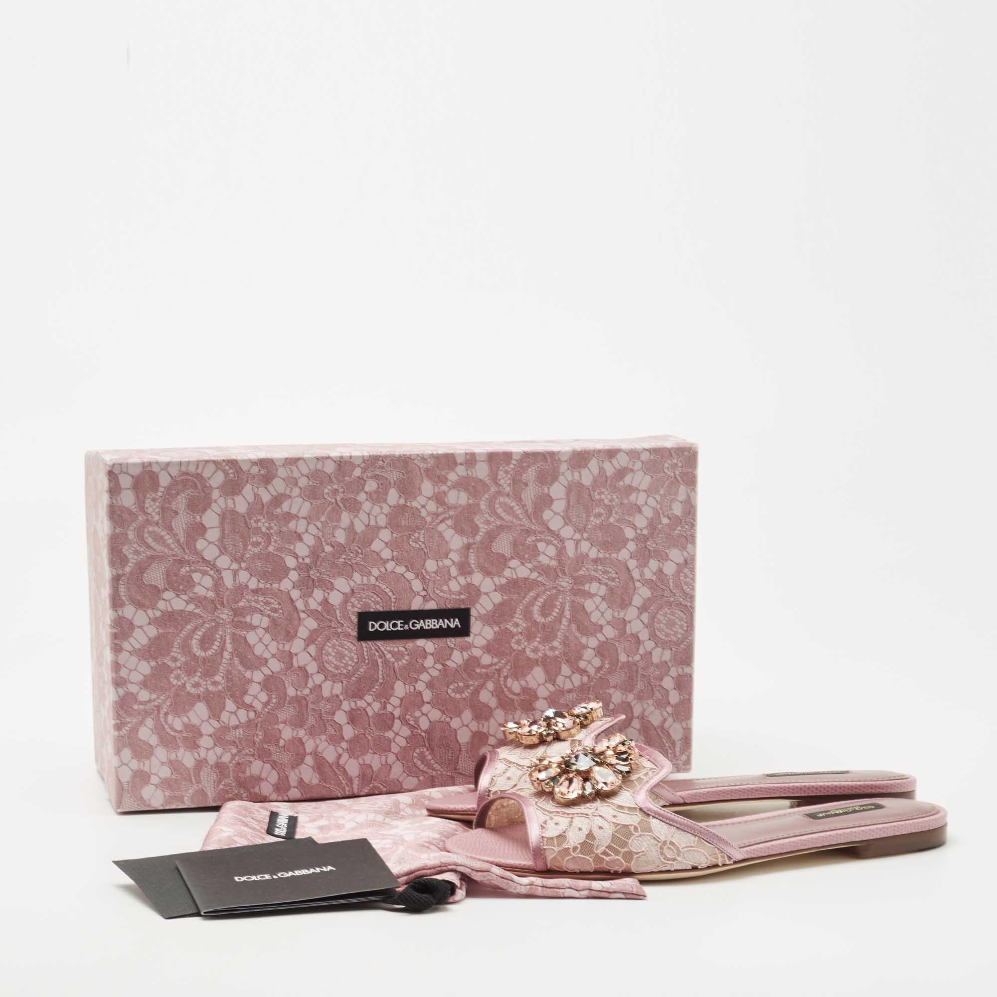 Dolce & Gabbana Pink Lace Sofia Crystal Embellished Slide Flat Sandals Size 38.5 4