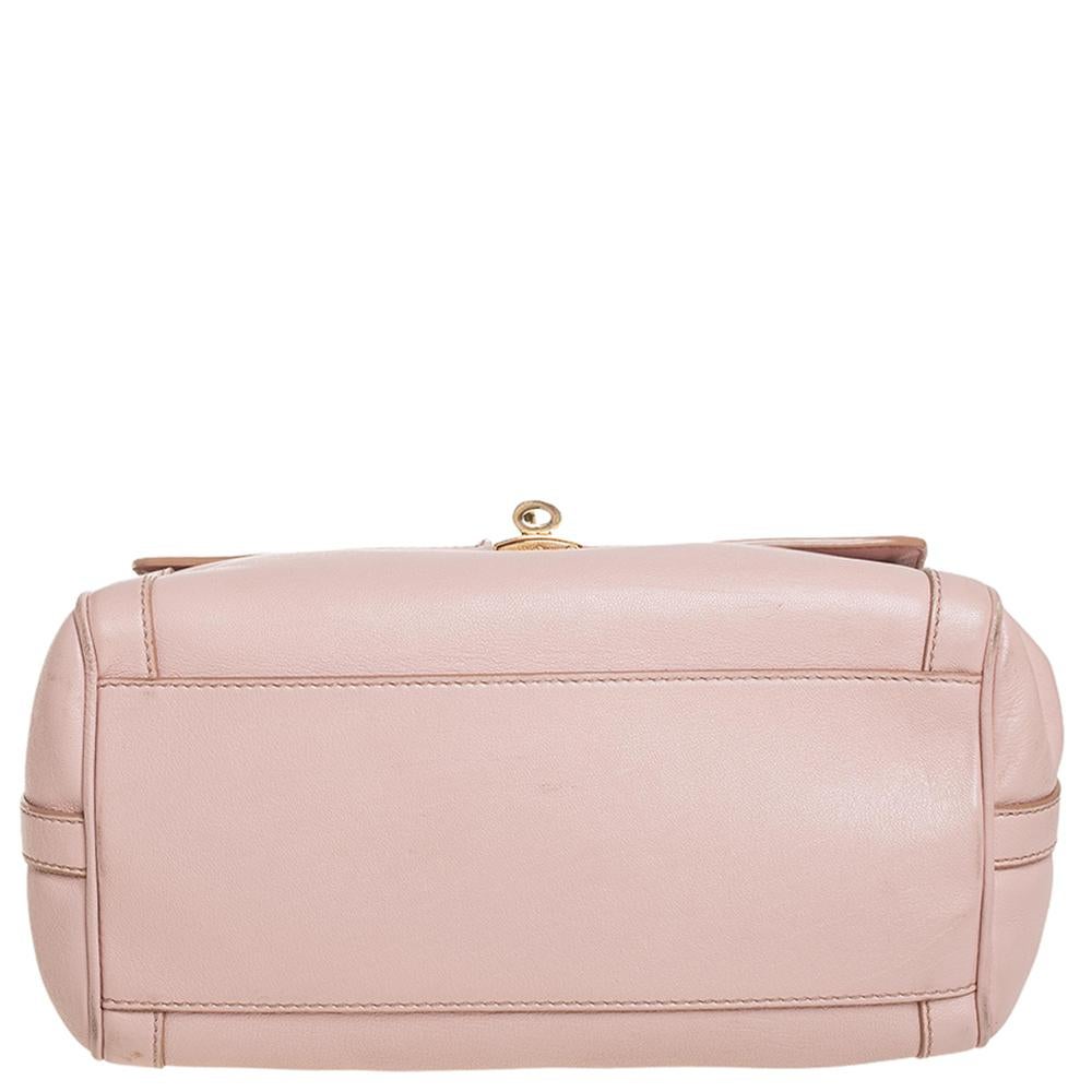 Dolce & Gabbana Rosa Leder Große Miss Bonita Top Handle Tasche im Zustand „Relativ gut“ in Dubai, Al Qouz 2