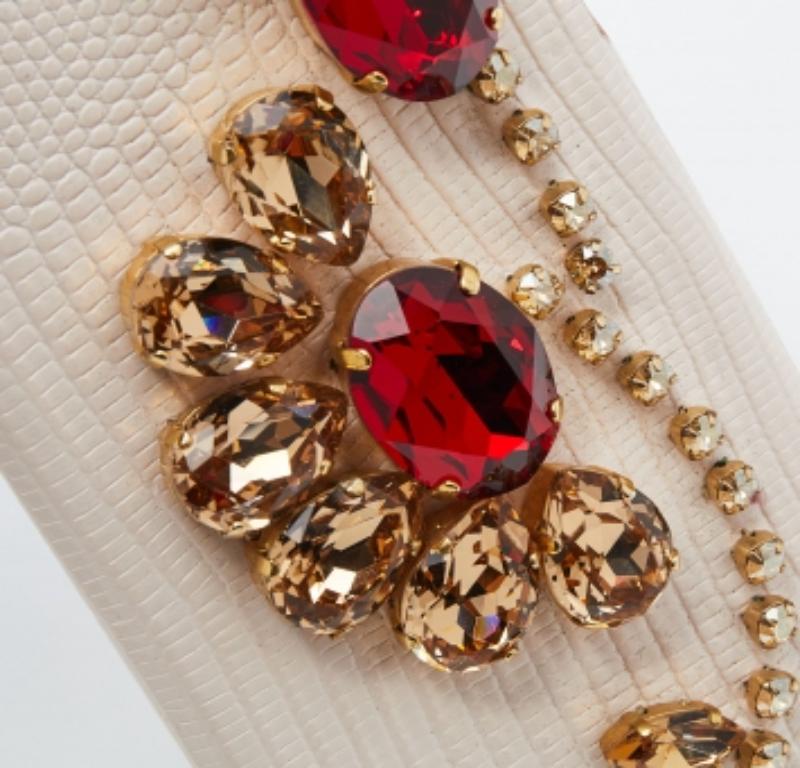 Dolce & Gabbana Rosa Eidechse geprägte Leder Kristall verschönert iPhone 6 Fall im Zustand „Hervorragend“ im Angebot in Dubai, Al Qouz 2