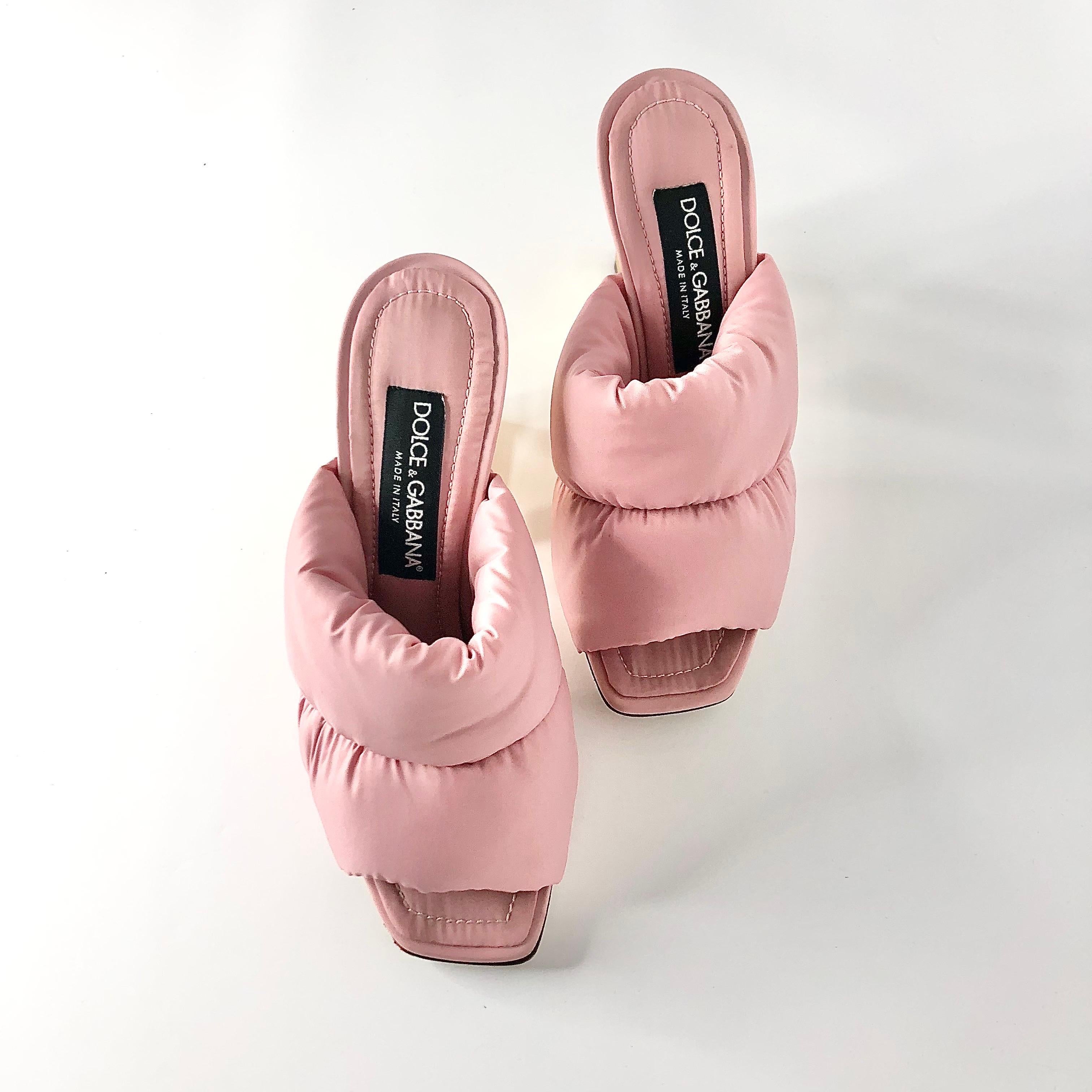 Brown Dolce & Gabbana Pink Quilted Nylon DG Heel Slip On Puffy Mule Sandals 38 For Sale