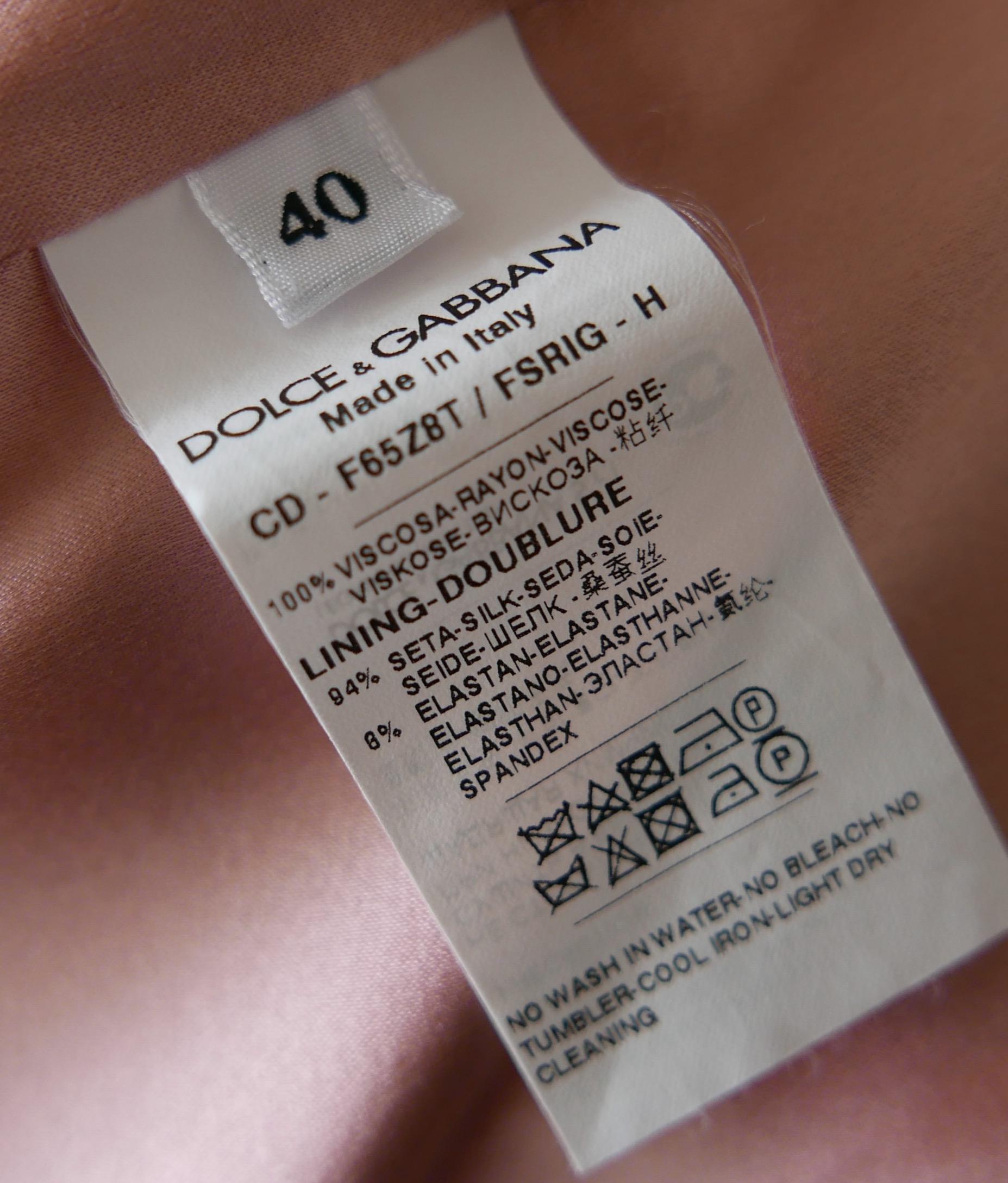 Vestido de novia Dolce & Gabbana con estampado de rosas rosas en venta 1