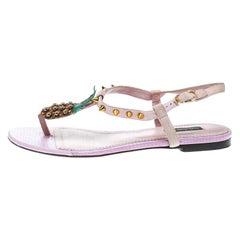 Dolce
Gabbana Pink Suede Pineapple Detail Ankle Strap Thong Sandals Size 38 Dolce
Gabbana Pink Suede Pineapple Detail Ankle Strap Thong Sandals Size 38