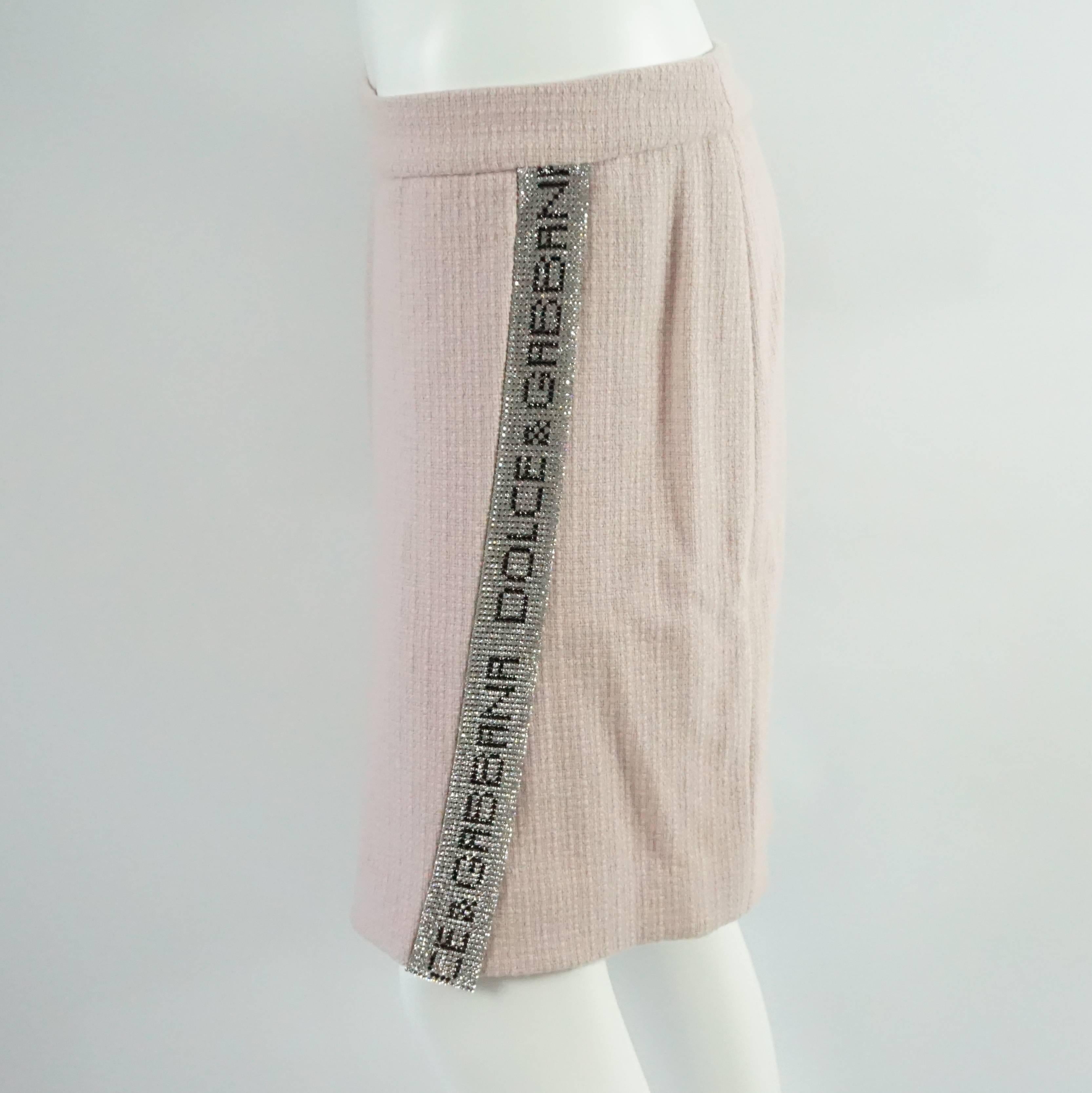 Women's Dolce & Gabbana Pink Tweed Skirt Suit with a Rhinestone Logo Trim - Size 44 For Sale
