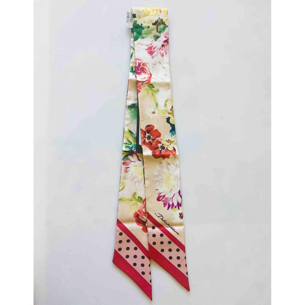 Dolce & Gabbana Polka Dot Peony Rose Printed Silk Scarf in Multicolour In New Condition In WELWYN, GB