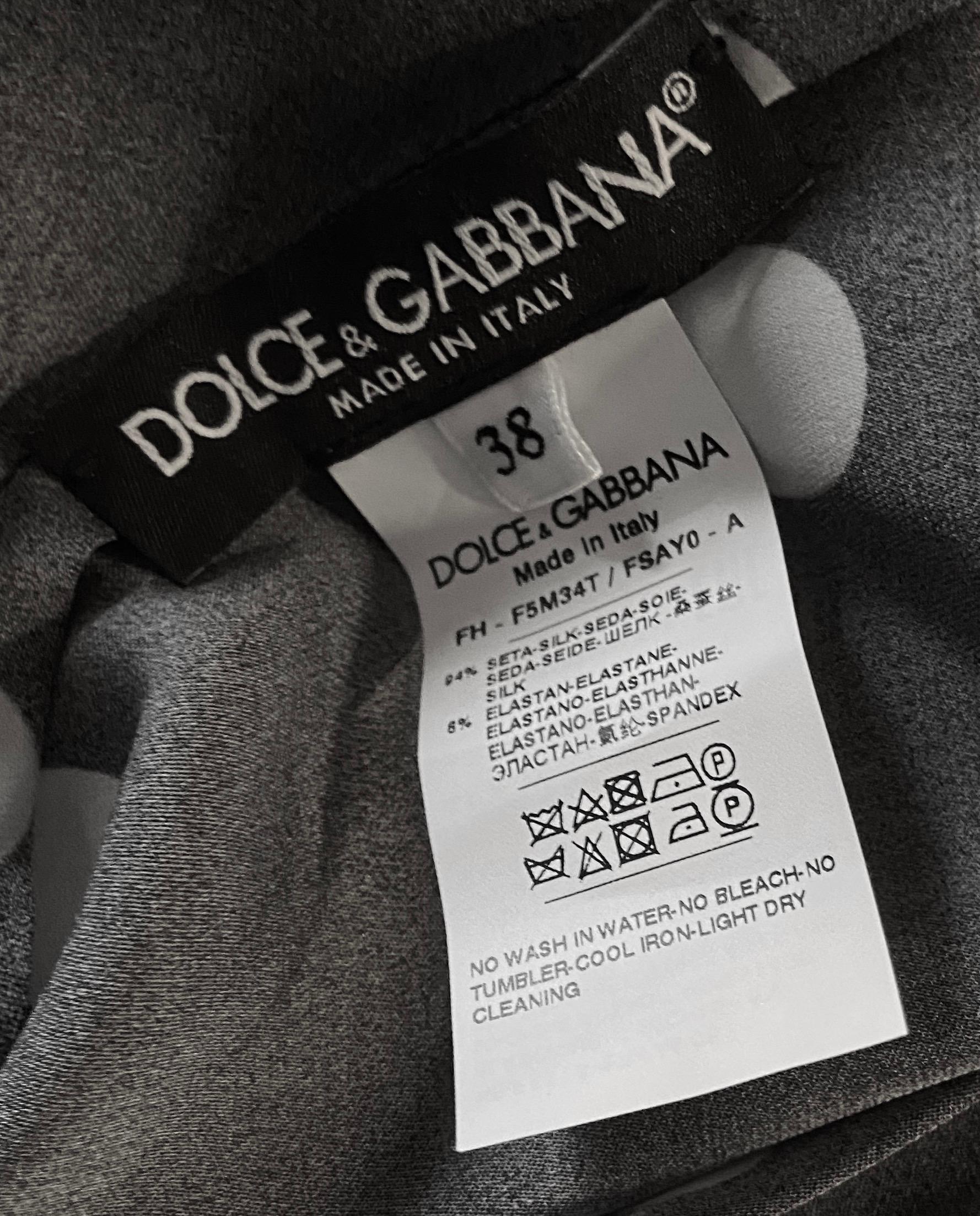 Dolce & Gabbana - Camicetta con fiocco a pois in vendita 1