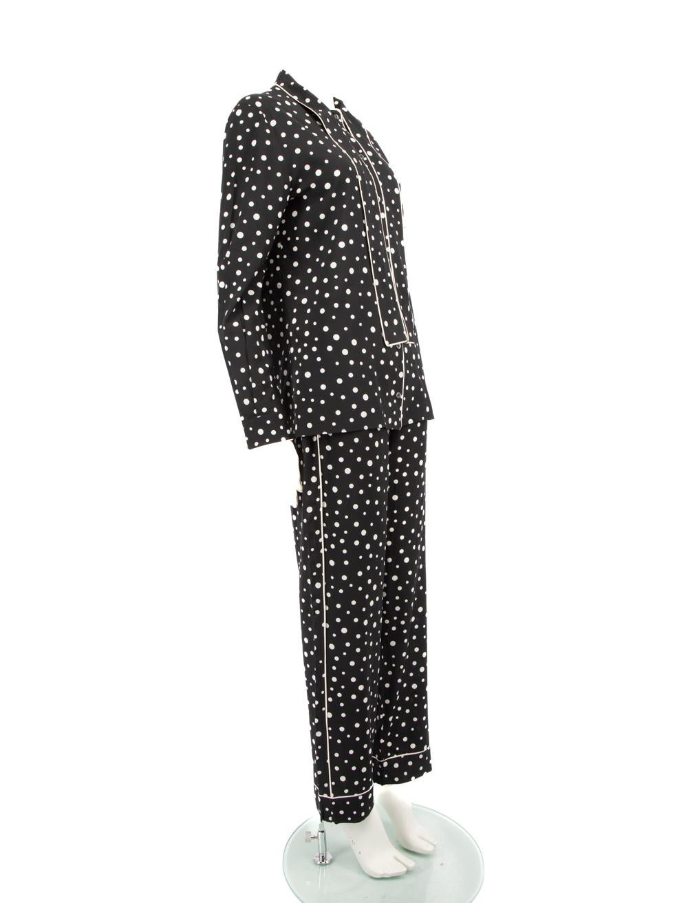 CONDITION is Very good. Hardly any visible wear to matching set is evident on this used Dolce & Gabbana designer resale item.
 
 Details
 Multicolour - Black and white
 Silk
 Pyjama matching set
 Polkadot pattern
 Long sleeve blouse
 White pipe
