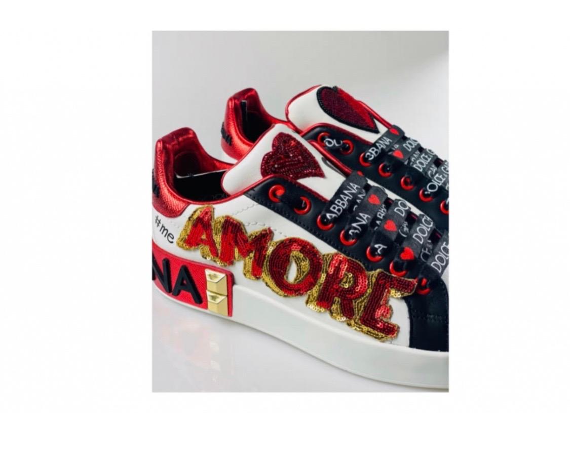 Dolce & Gabbana Portofino Amore e
Belezza embellished trainers sneakers shoes  In New Condition In WELWYN, GB