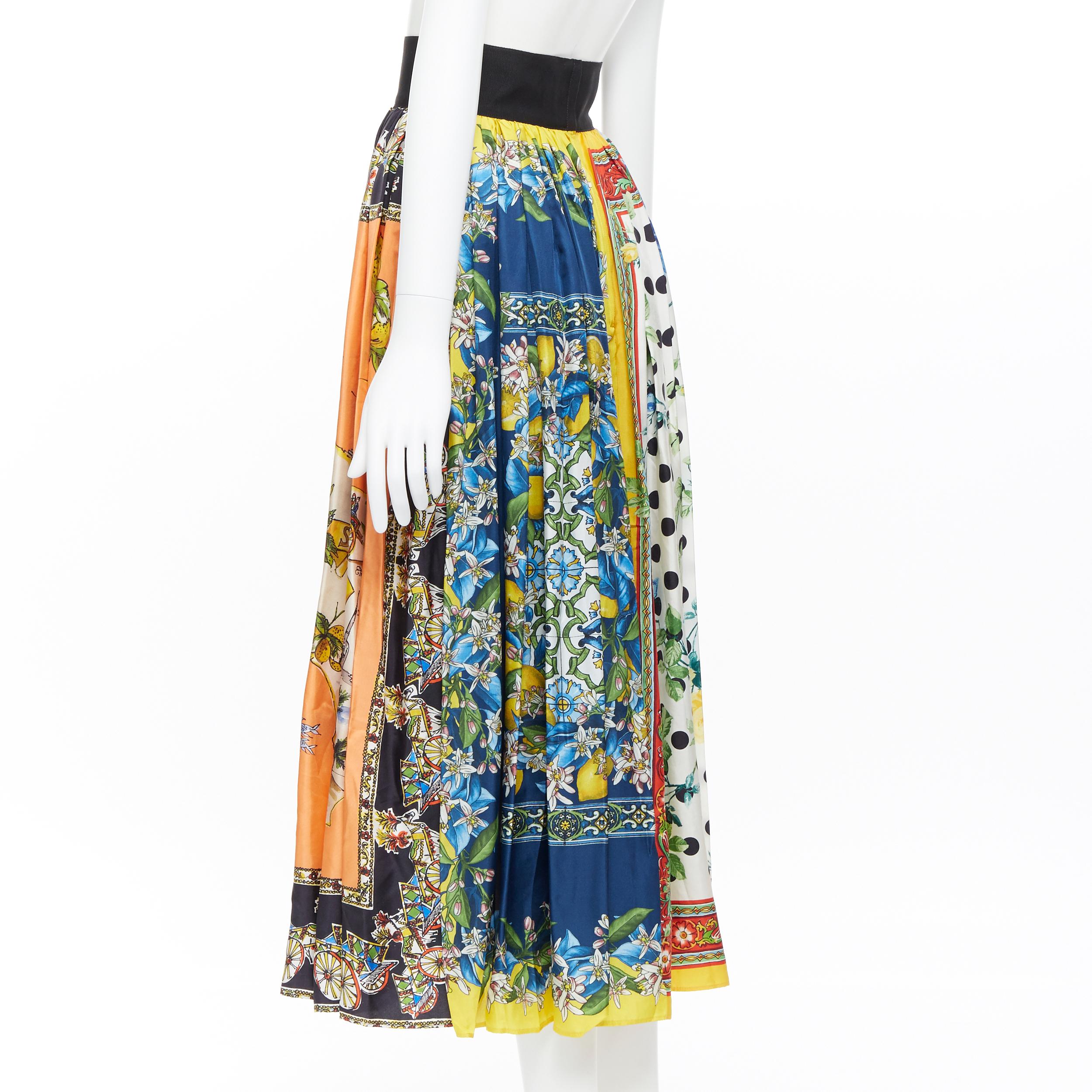 DOLCE GABBANA printed silk mixed archive Majolica print pleated midi skirt IT36
Brand: Dolce Gabbana
Designer: Dolce Gabbana
Model Name / Style: Silk skirt
Material: Silk blend
Color: Multicolour
Pattern: Floral
Closure: Zip
Extra Detail:
Made in: