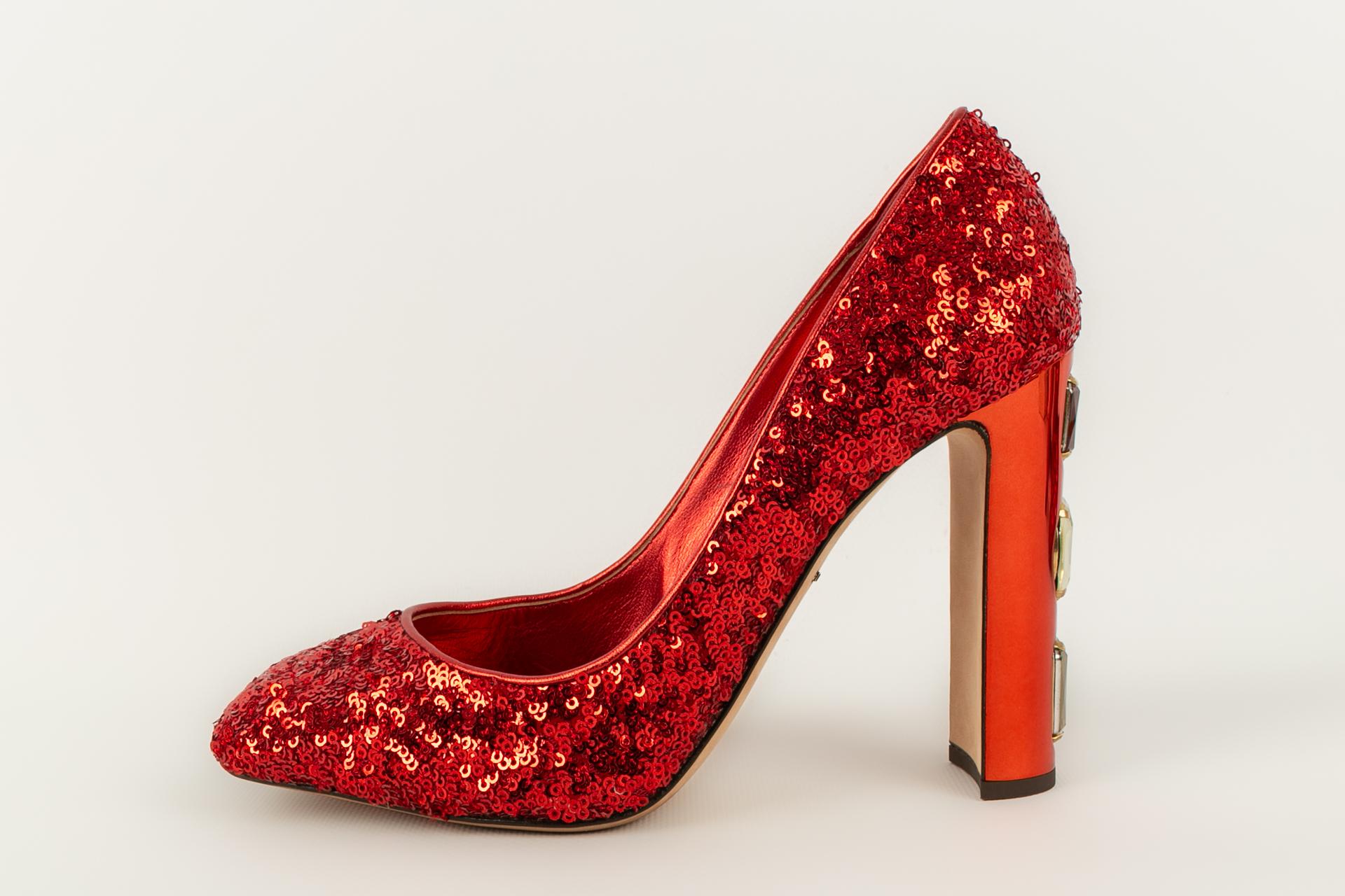 Red Dolce & Gabbana pumps For Sale