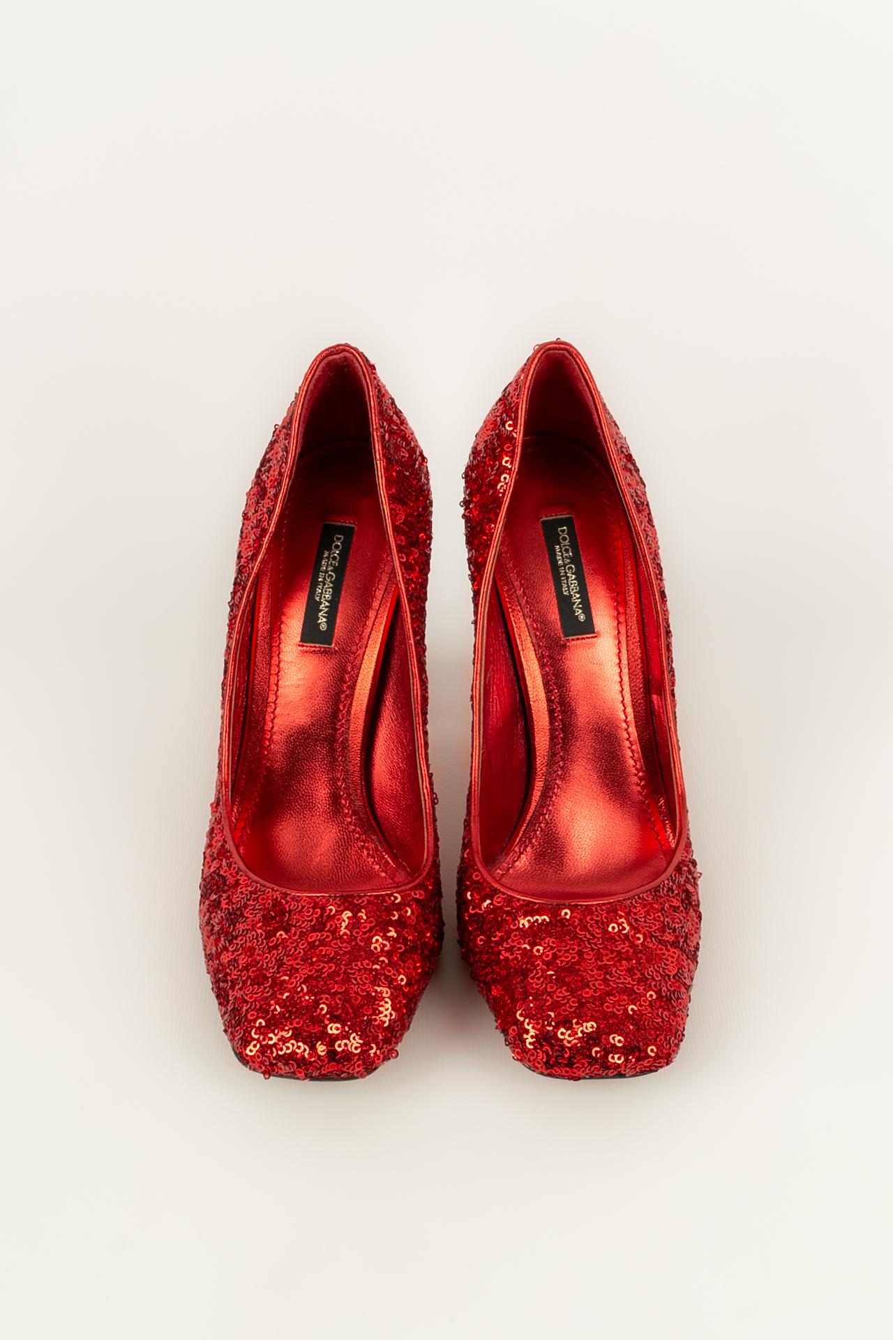 Dolce & Gabbana pumps In Excellent Condition For Sale In SAINT-OUEN-SUR-SEINE, FR