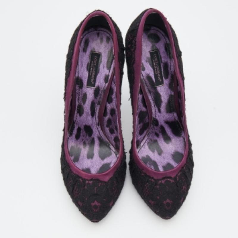 Dolce & Gabbana Bombas de plataforma de encaje y satén morado/negro talla 39 Negro en venta