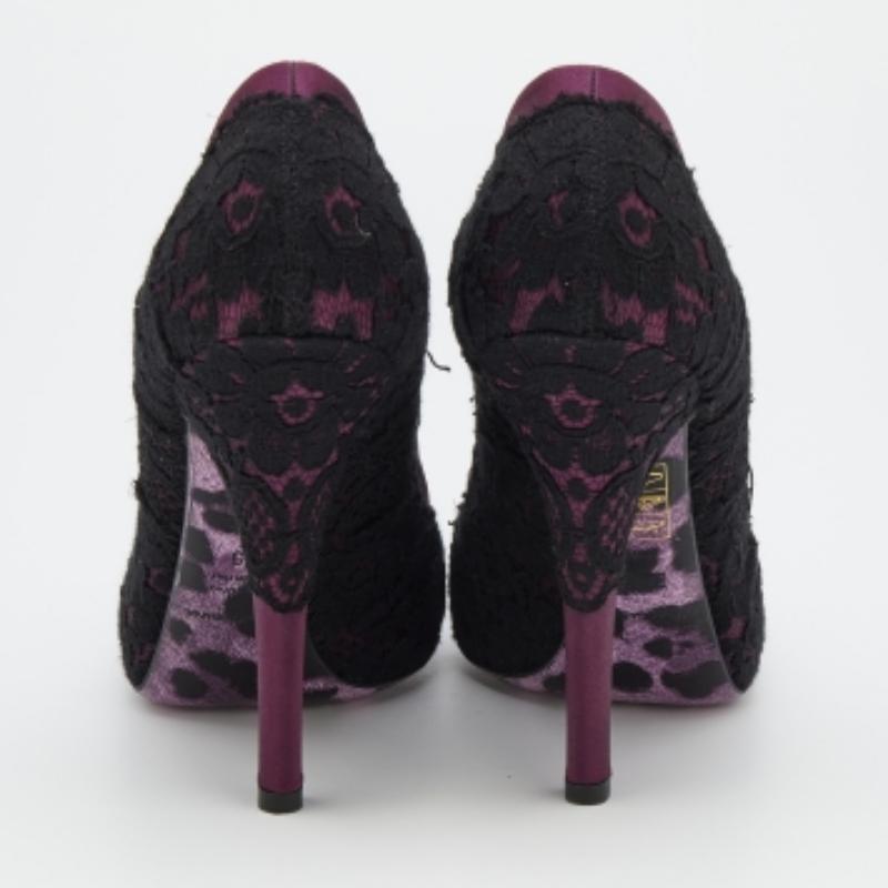 Dolce & Gabbana Bombas de plataforma de encaje y satén morado/negro talla 39 en venta 1