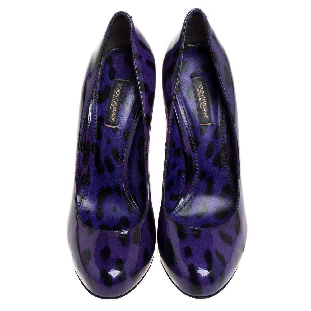 Dolce & Gabbana Purple/Black Leopard Print Patent Leather Pumps Size 37.5 In Fair Condition In Dubai, Al Qouz 2