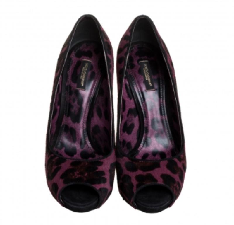 Black Dolce & Gabbana Purple Calf hair And Suede Leopard Print Peep Toe Pumps Size 40 For Sale