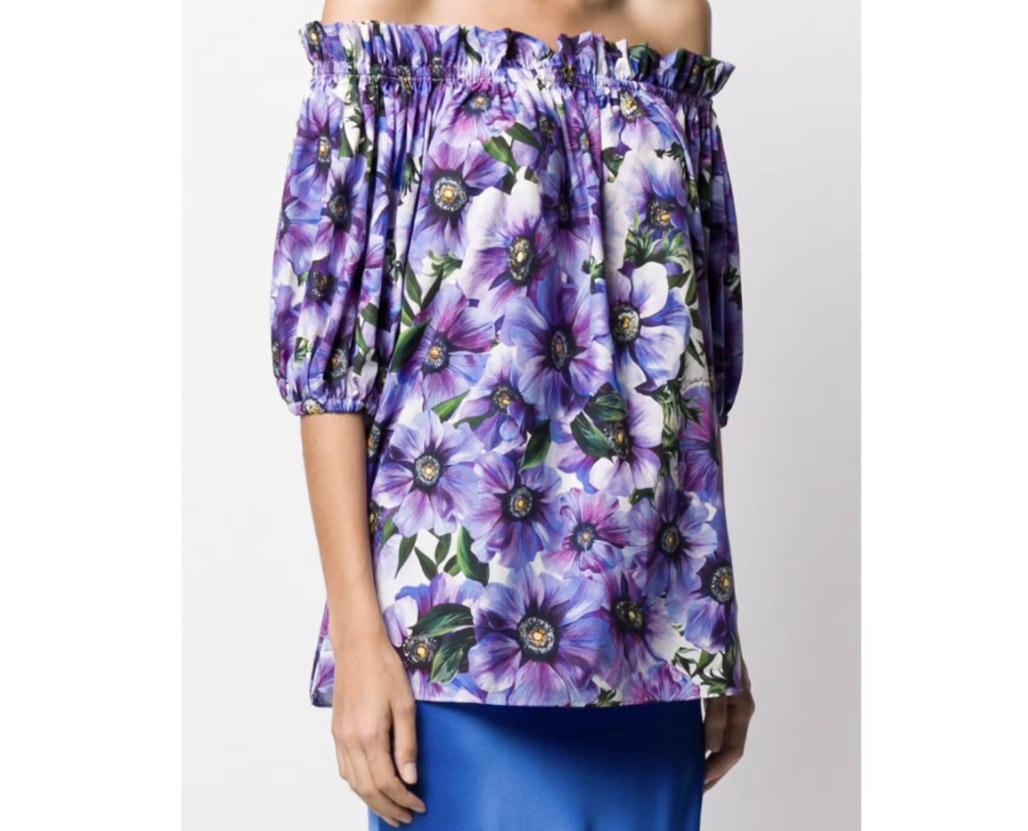 Dolce & Gabbana Anemone off shoulders top blouse 

100% cotton 
Size 40IT, will fit to UK 8/10, S/M. 

Brand new with original tags! 

Please check the matching shorts and accessories from this collection! 