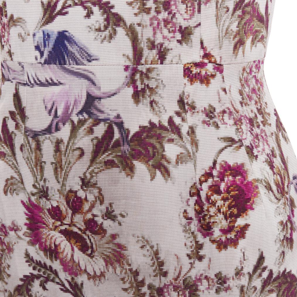 DOLCE GABBANA purple grey silk Barocco flower print sheath dress IT42 M
Reference: CC/A00415
Brand: Dolce Gabbana
Designer: Domenico Dolce and Stefano Gabbana
Material: Silk
Color: Grey, Purple
Pattern: Floral
Closure: Zip
Lining: Grey Silk
Made in: