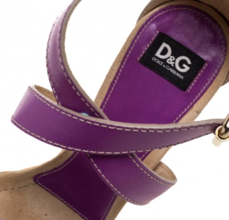 Women's Dolce & Gabbana Purple Leather Ankle Strap Raffia Wedge Sandals Size 37 For Sale