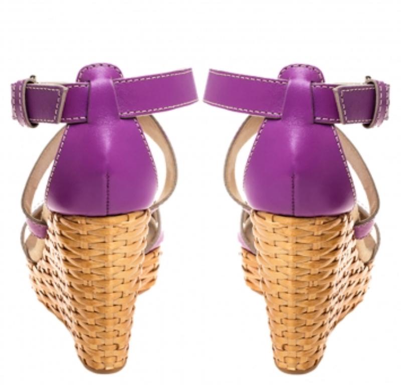 Dolce & Gabbana Purple Leather Ankle Strap Raffia Wedge Sandals Size 37 For Sale 1
