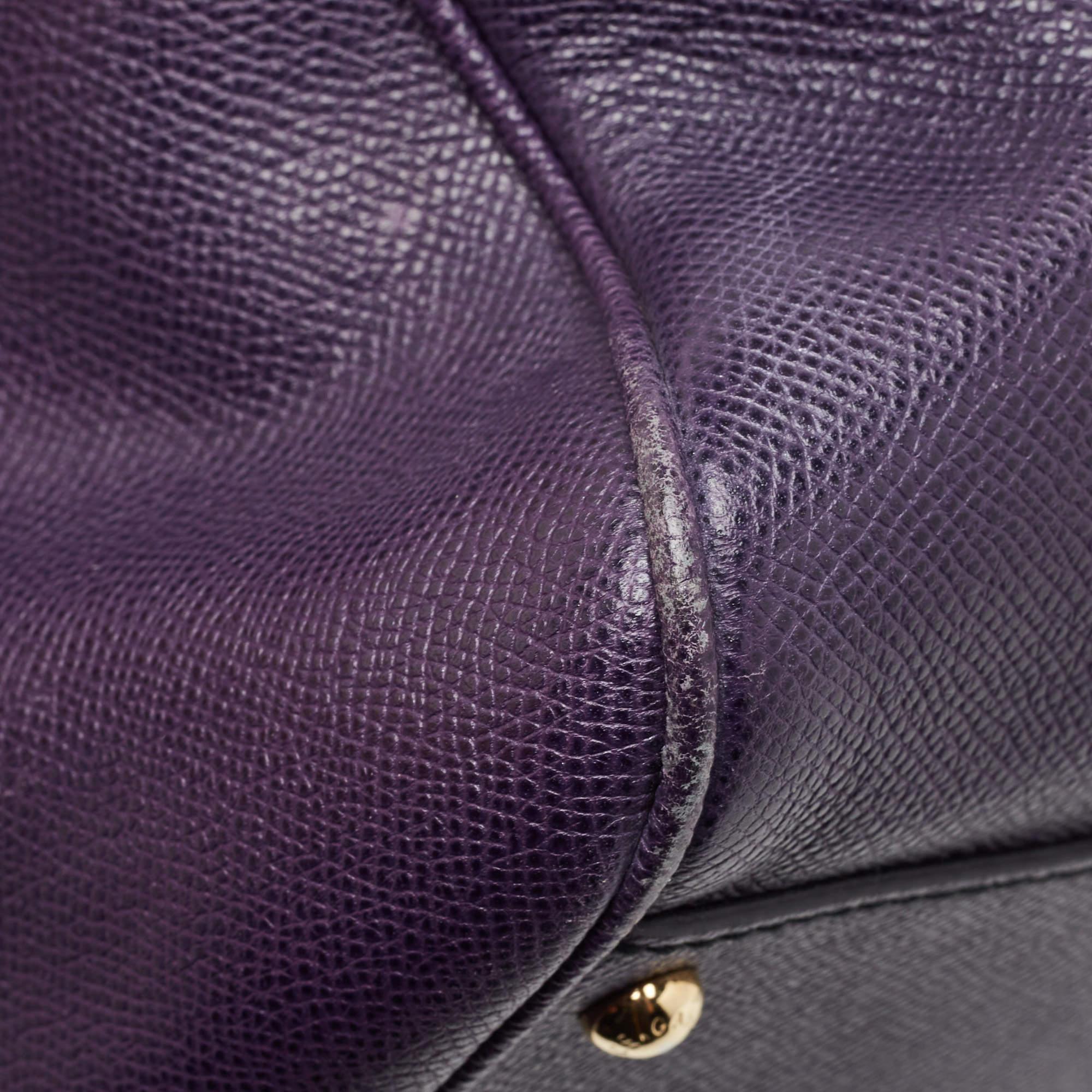 Dolce & Gabbana grand sac à main Miss Sicily en cuir violet en vente 11