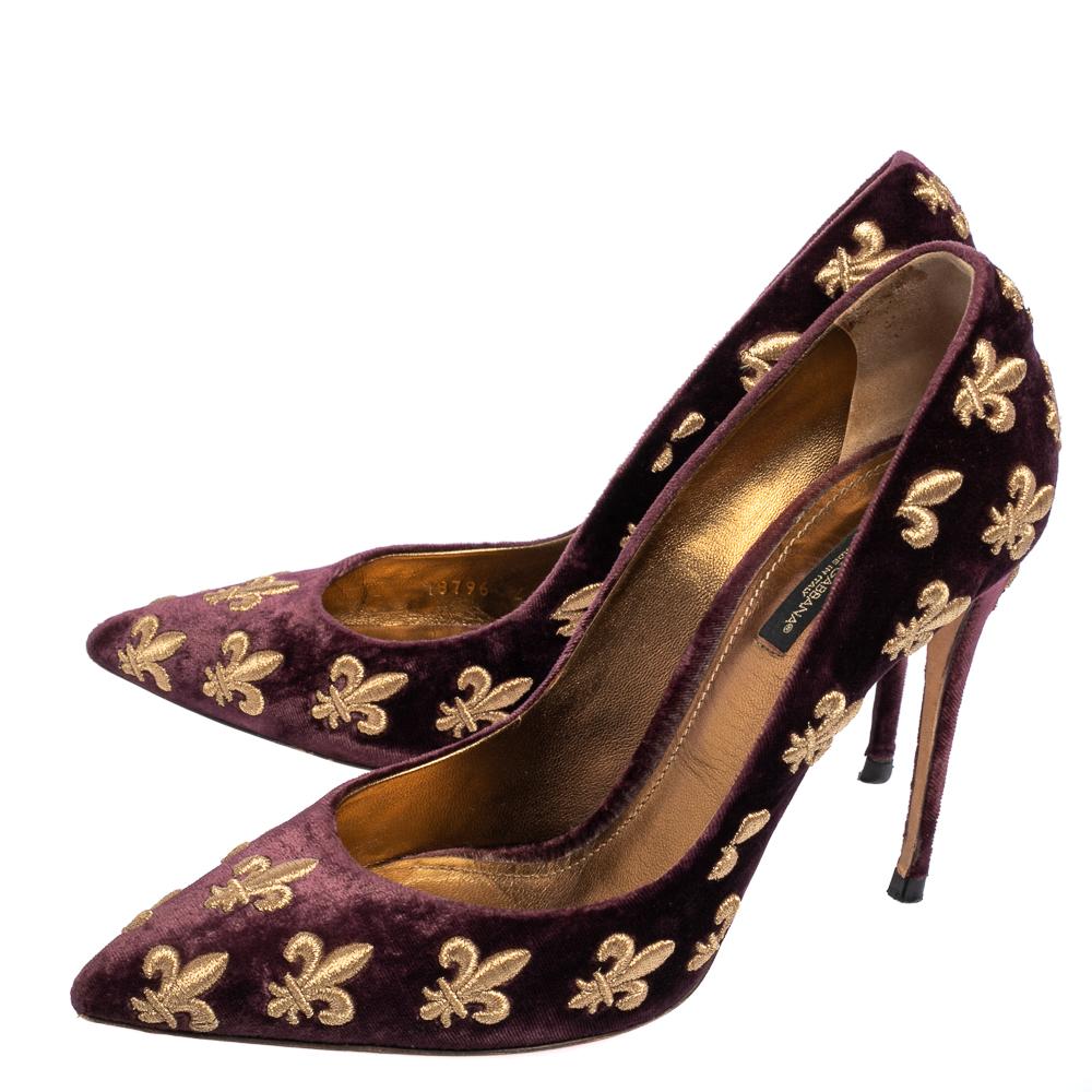 Women's Dolce & Gabbana Purple Mauve Embroidered Velvet Lily Pointed Toe Pumps Size 40