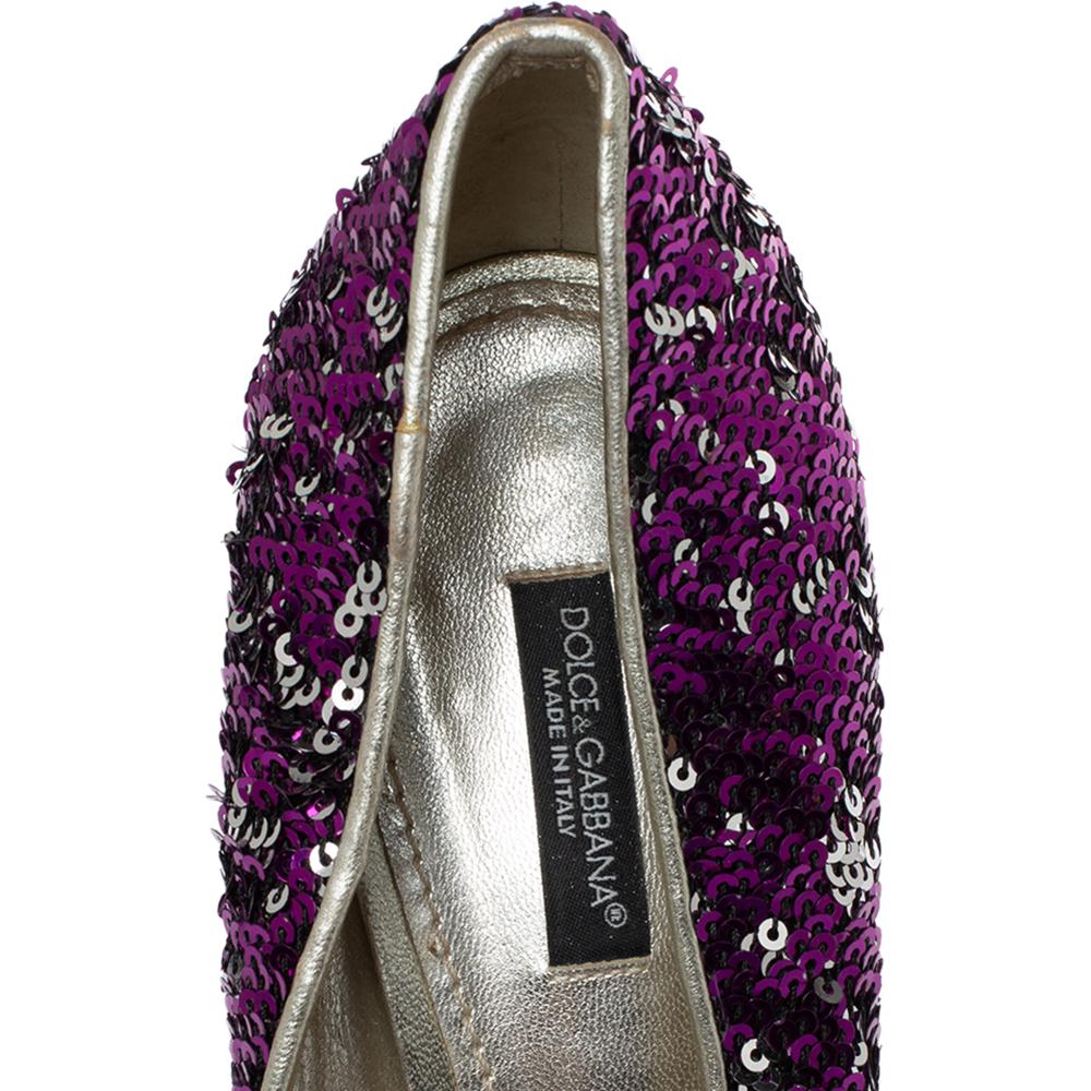 Dolce & Gabbana Purple/Silver Sequins And Leather Pumps Size 40 In Good Condition For Sale In Dubai, Al Qouz 2